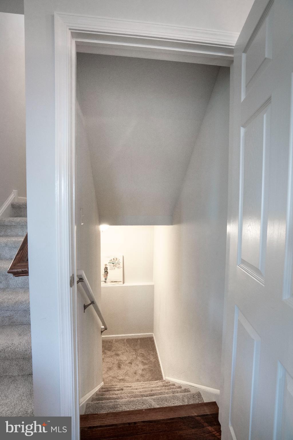 HUNTERS CHASE - Residential