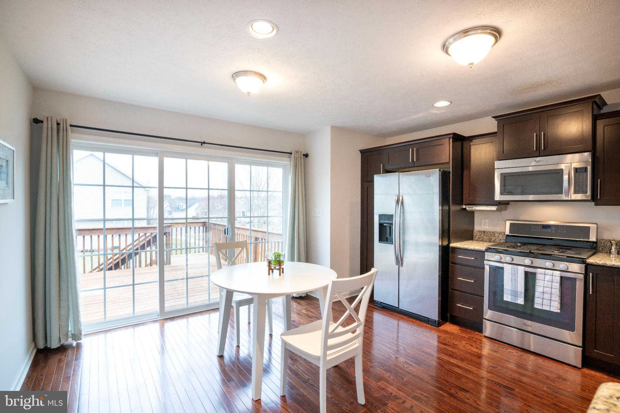 HUNTERS CHASE - Residential