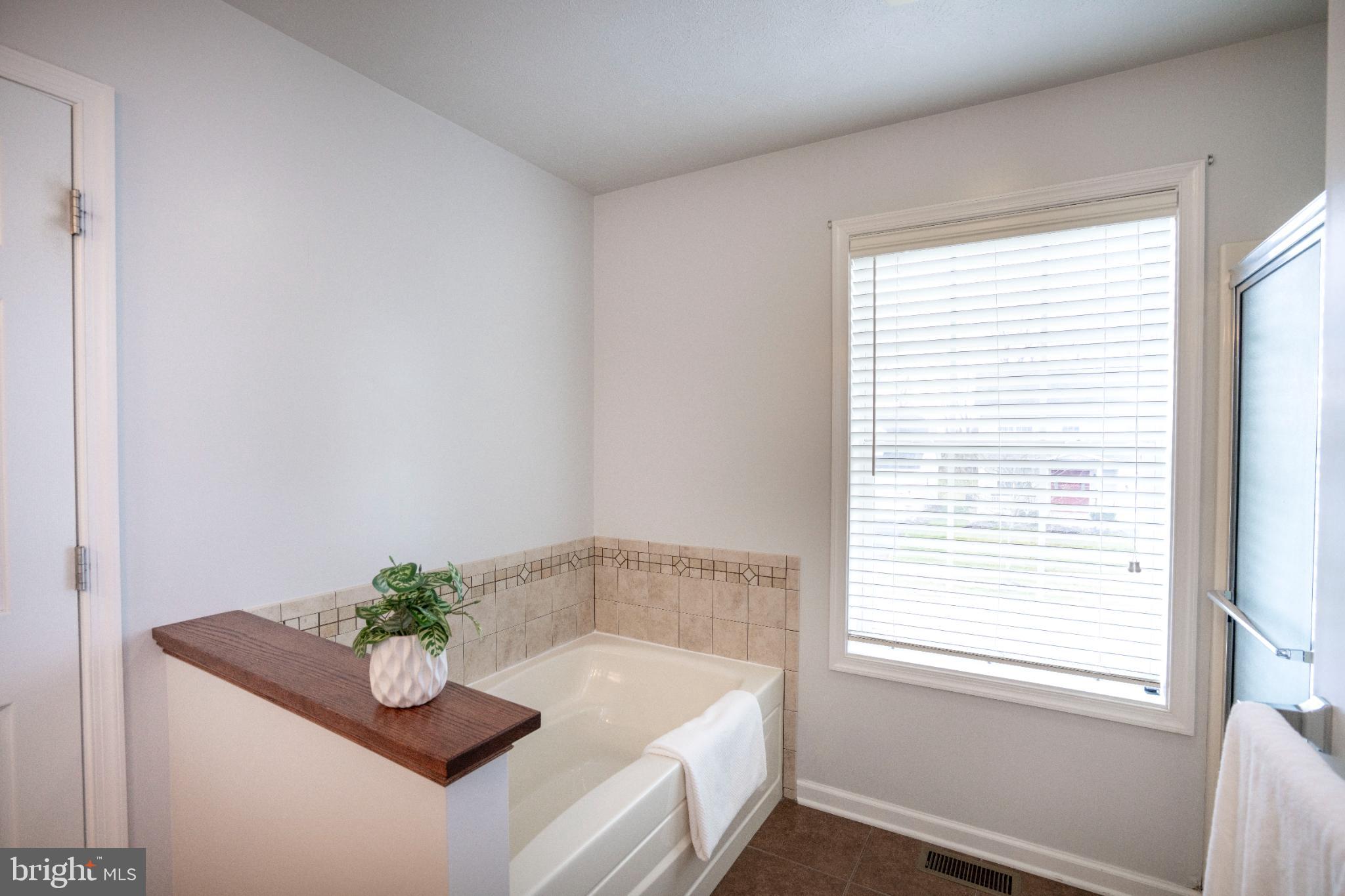 HUNTERS CHASE - Residential