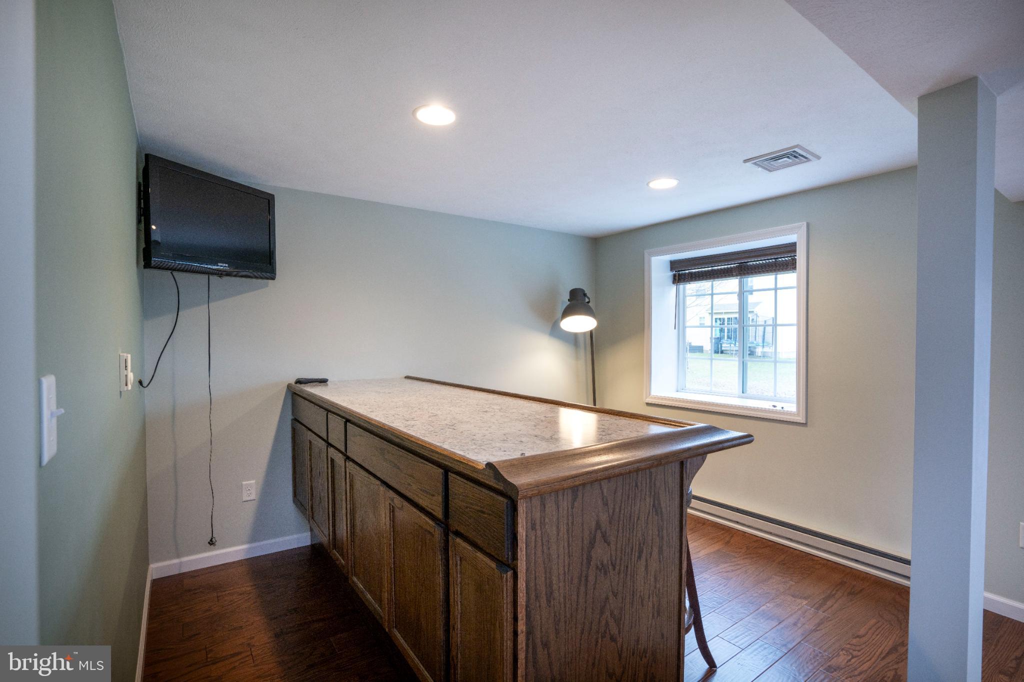 HUNTERS CHASE - Residential