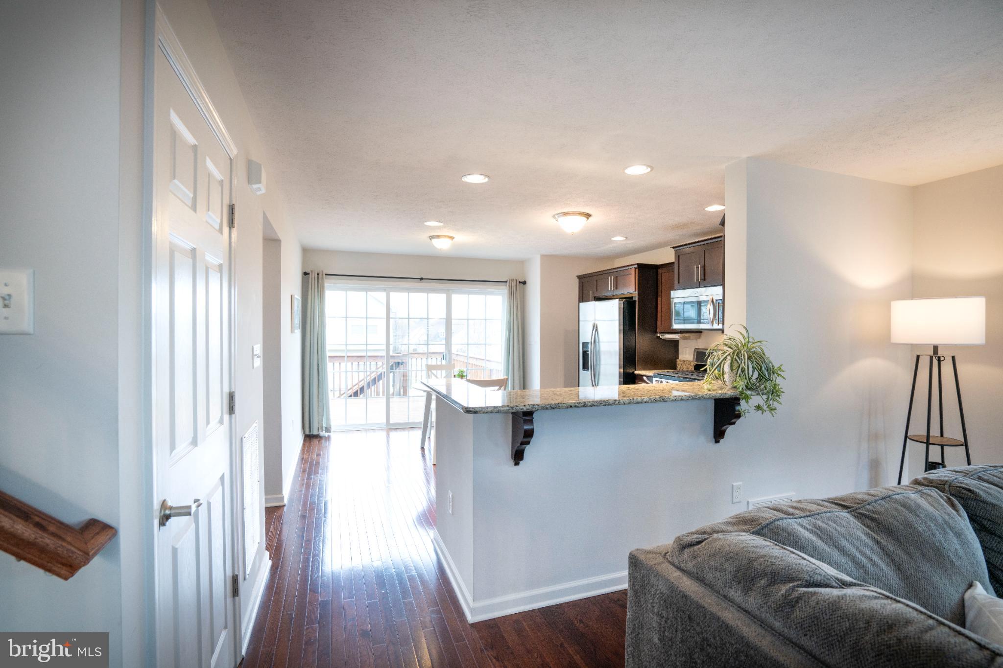 HUNTERS CHASE - Residential