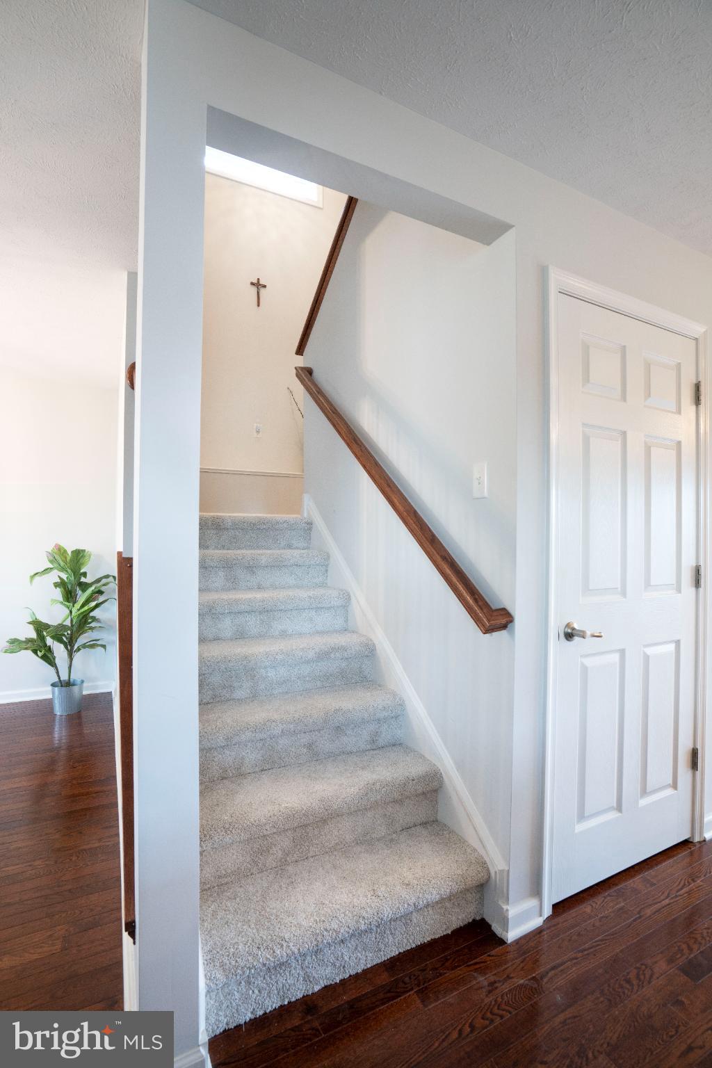 HUNTERS CHASE - Residential