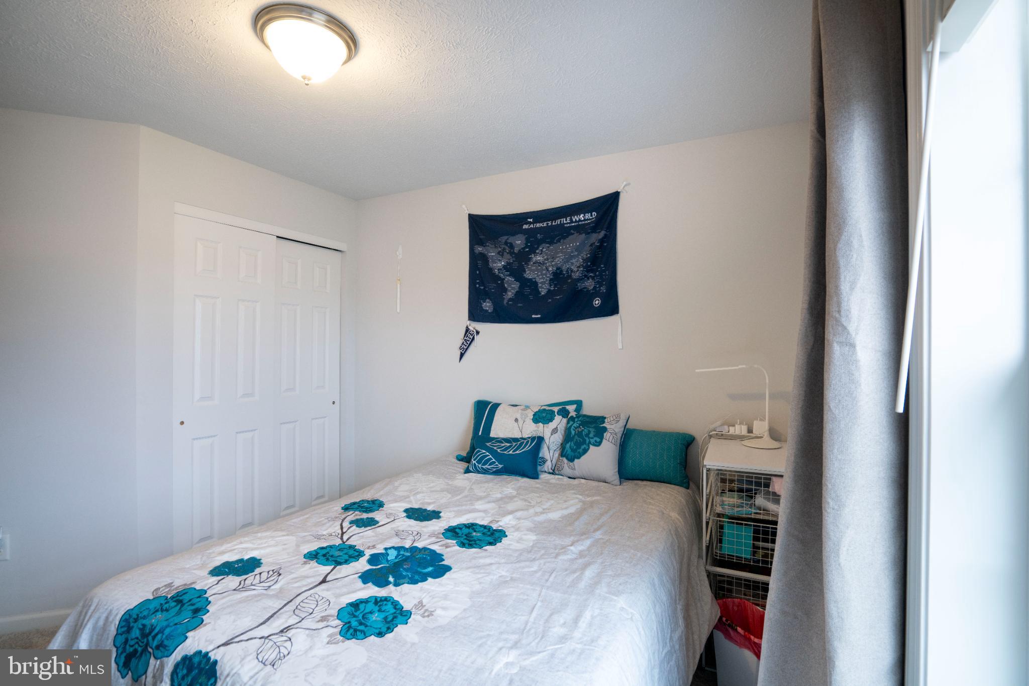 HUNTERS CHASE - Residential