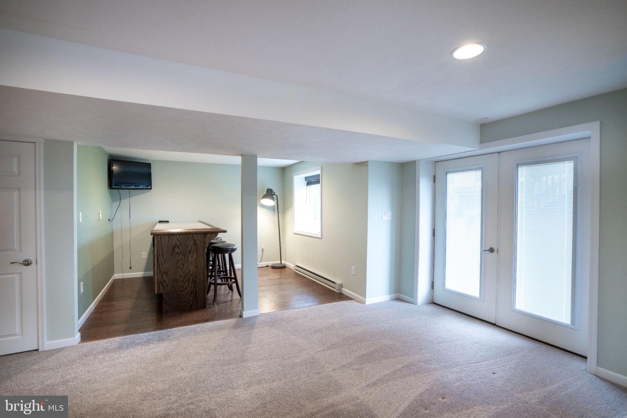 HUNTERS CHASE - Residential