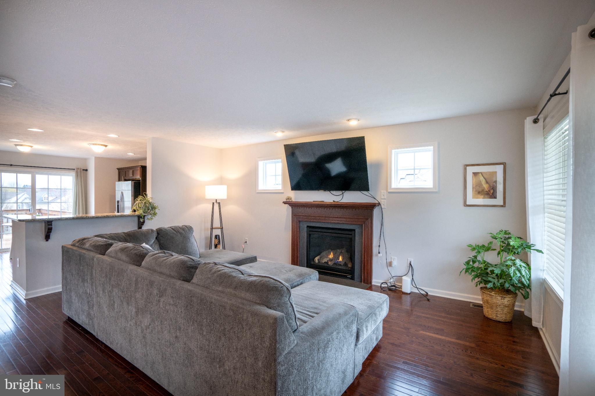 HUNTERS CHASE - Residential