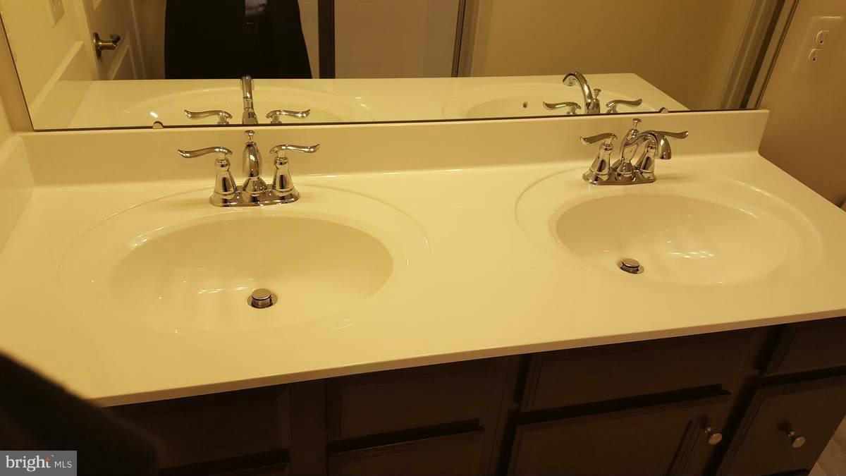 WESTMOORE - Residential Lease