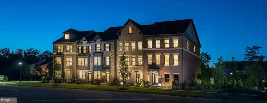 WESTMOORE - Residential Lease