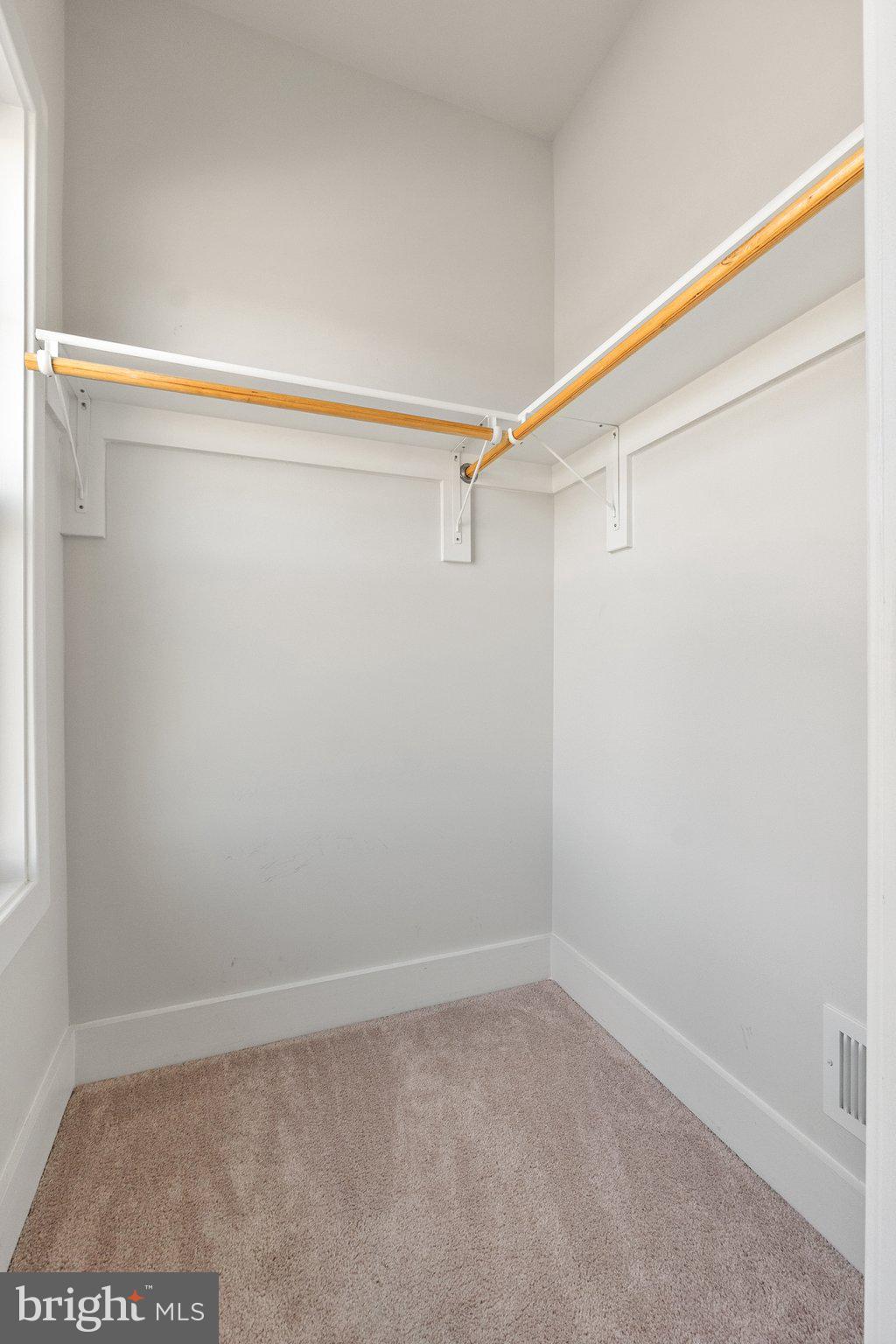 FALCONAIRE - Residential