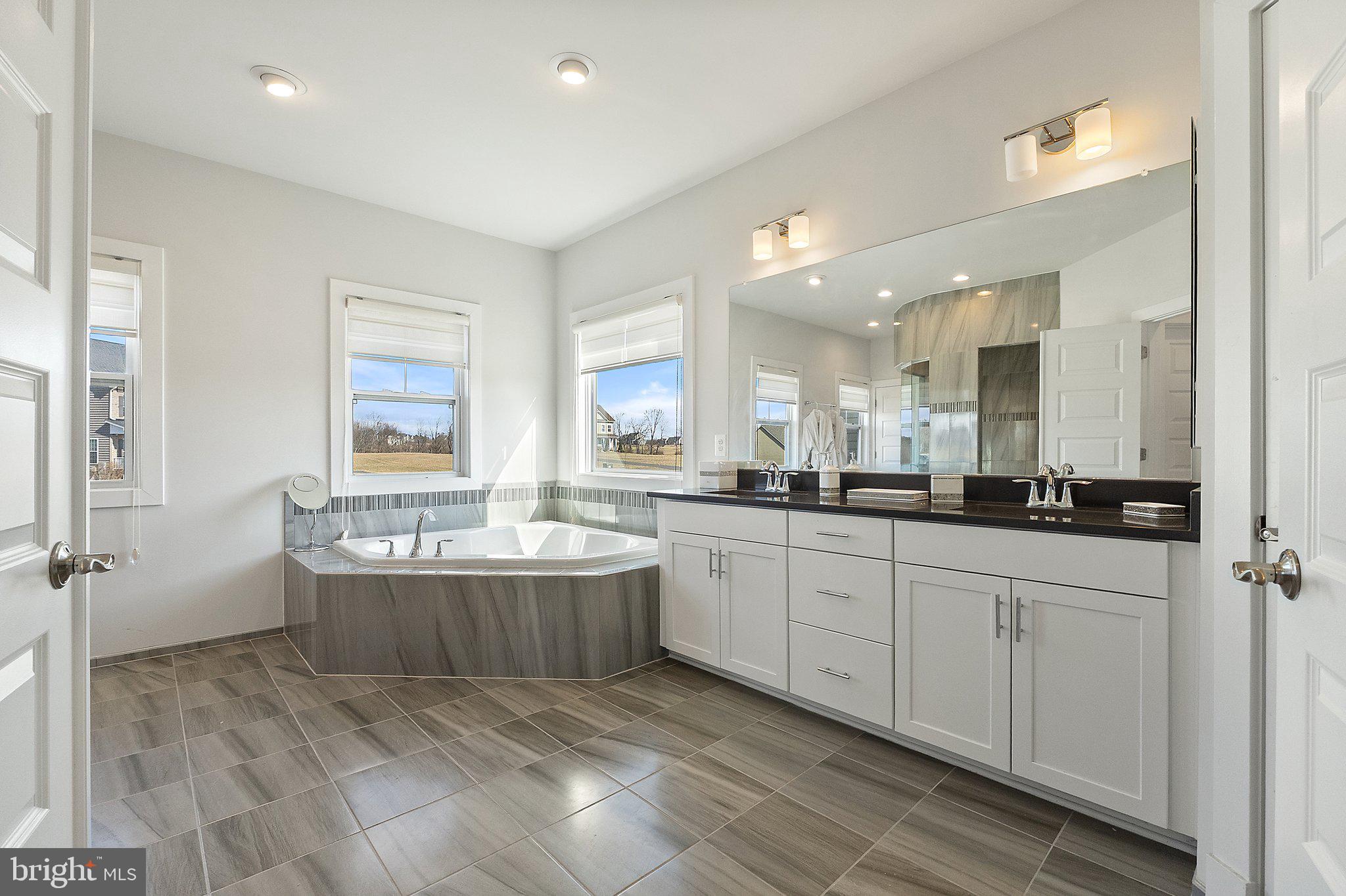 FALCONAIRE - Residential