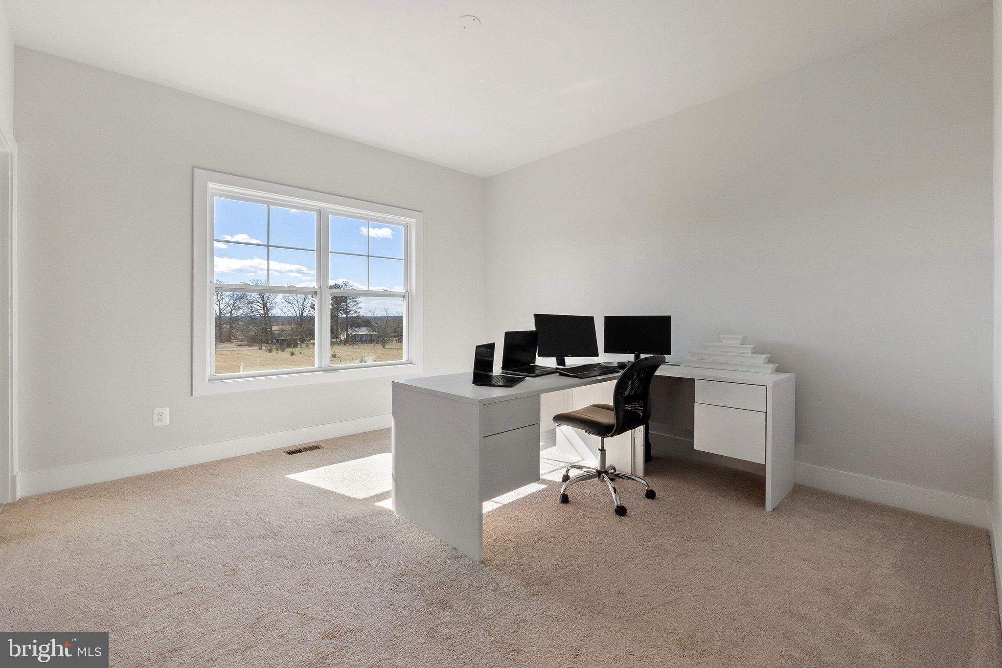 FALCONAIRE - Residential