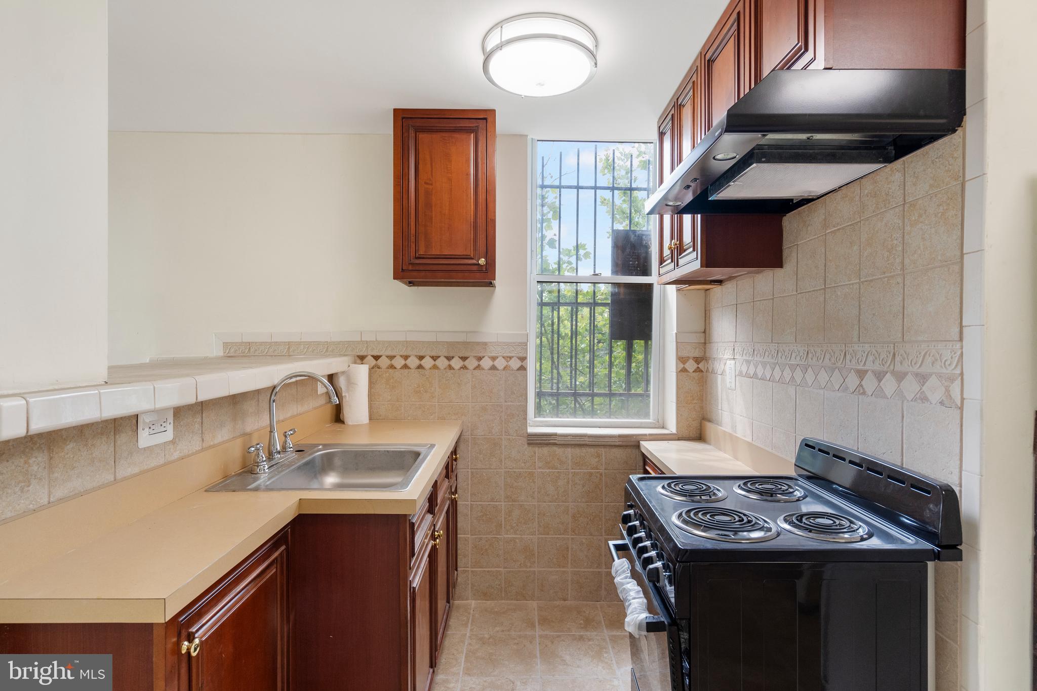 DRUID HILL PARK - Commercial Sale