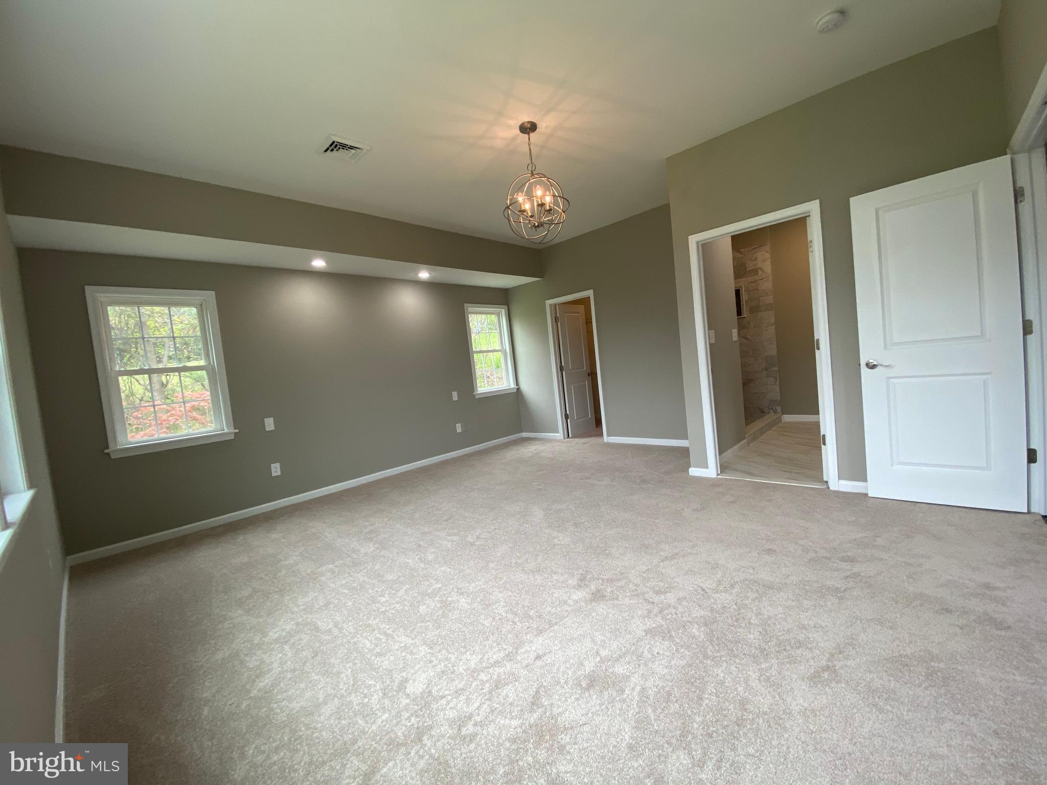 LAKERIDGE - Residential
