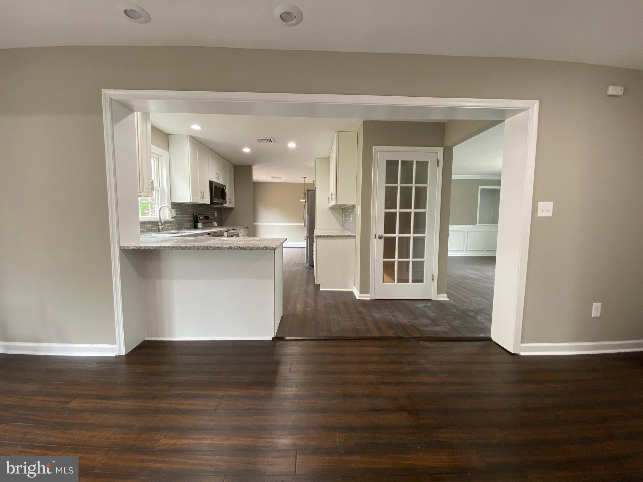 LAKERIDGE - Residential