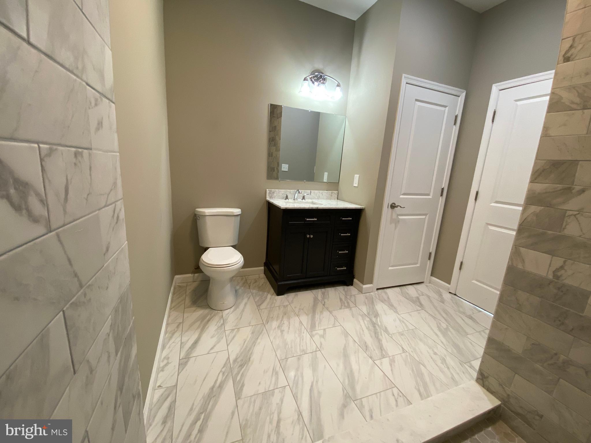 LAKERIDGE - Residential