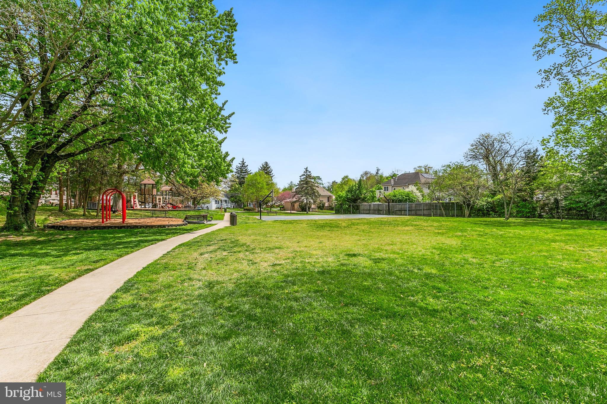 302 HIGHLAND AVENUE