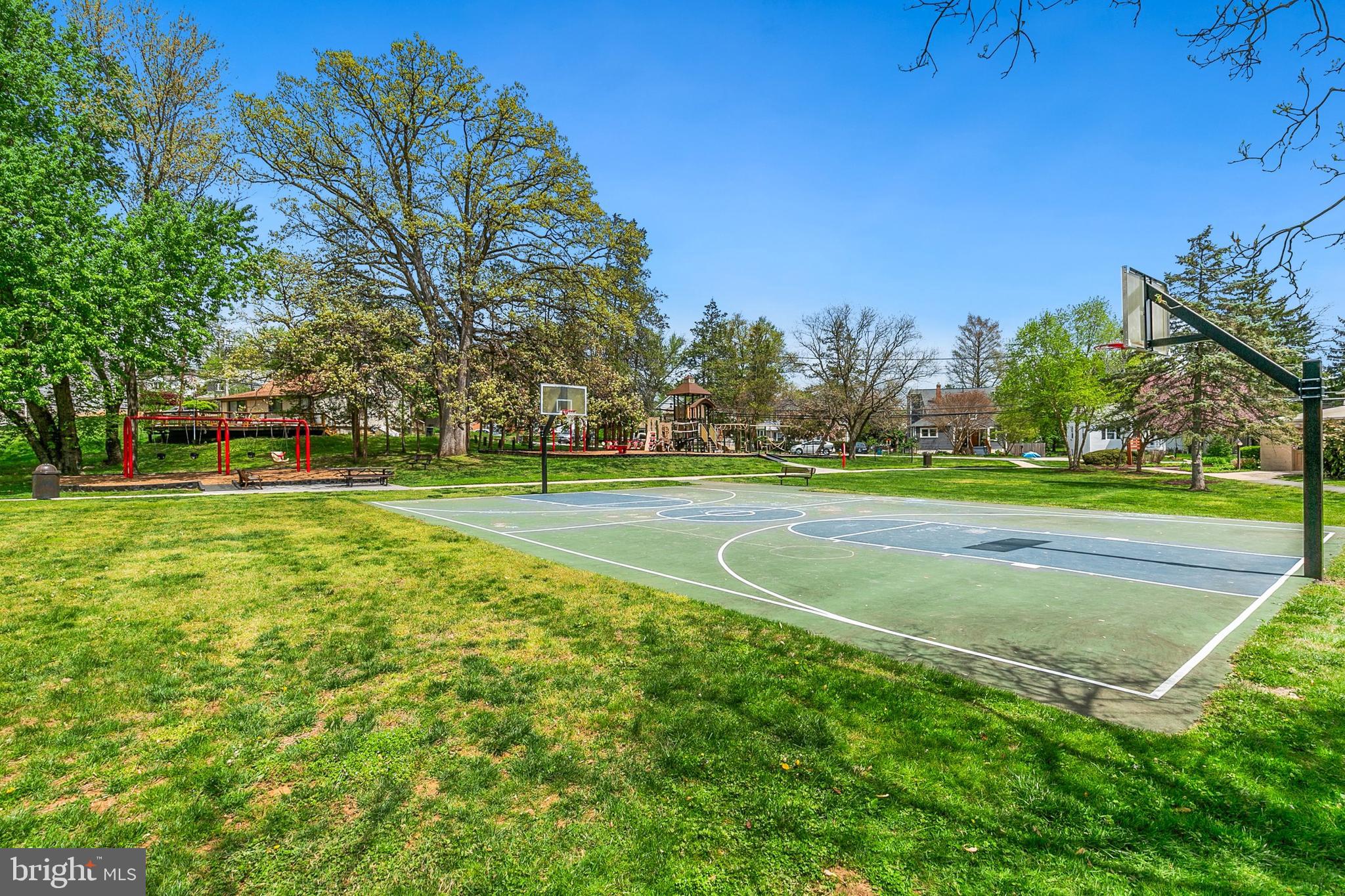 302 HIGHLAND AVENUE