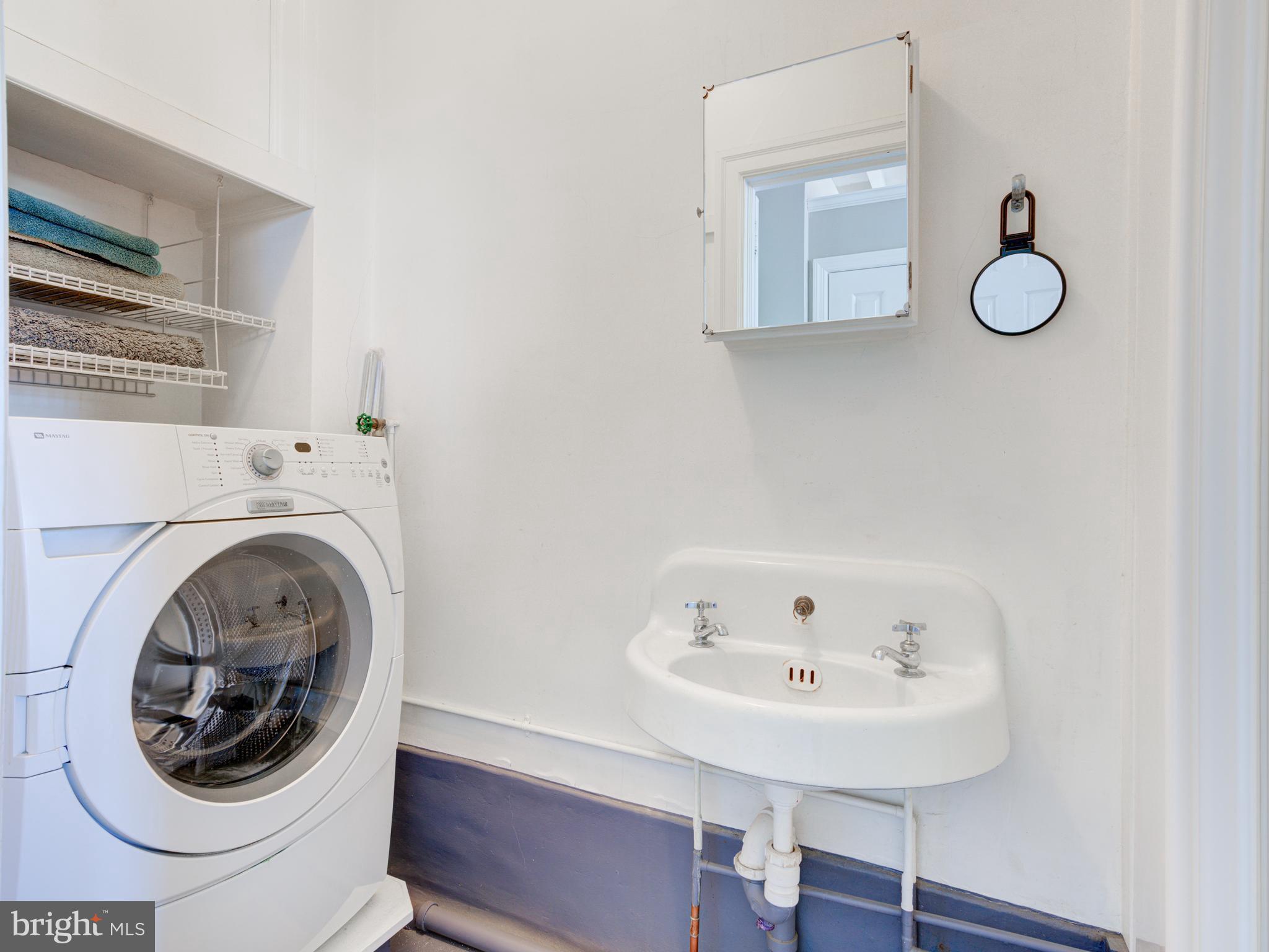 NORRIS SQUARE - Residential Lease