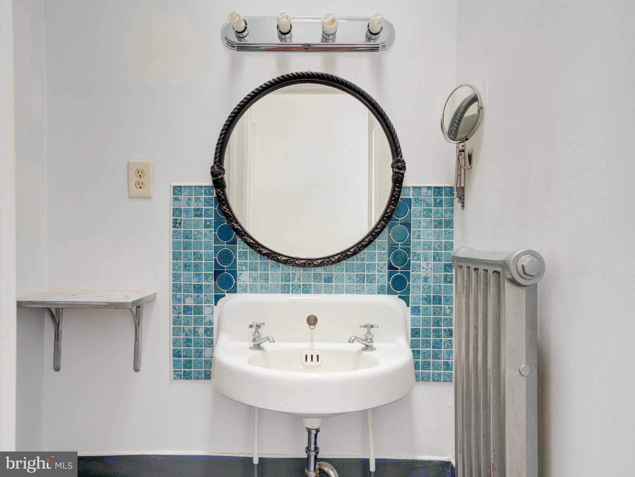 NORRIS SQUARE - Residential Lease