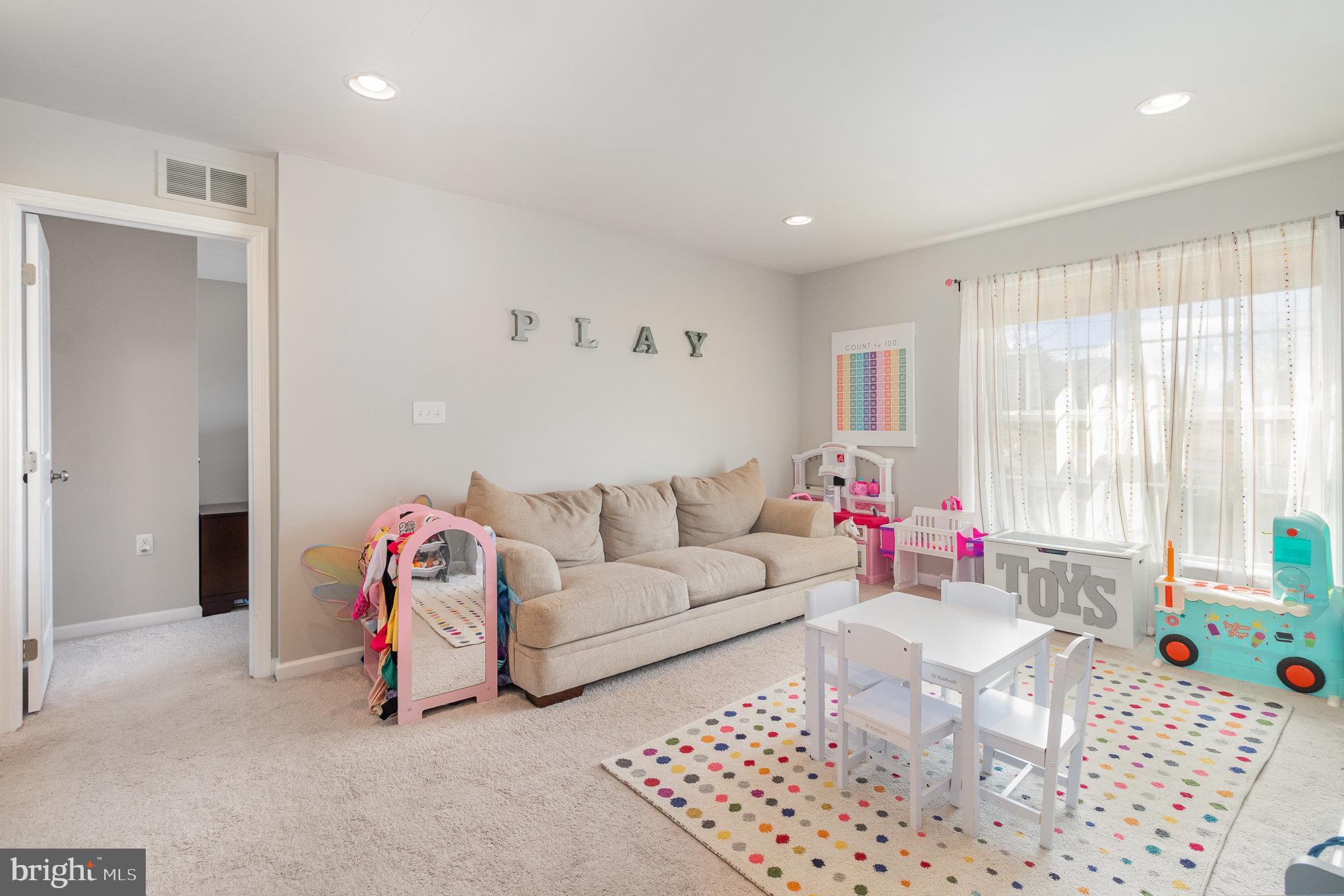 HIGHPOINT ARCONA - Residential