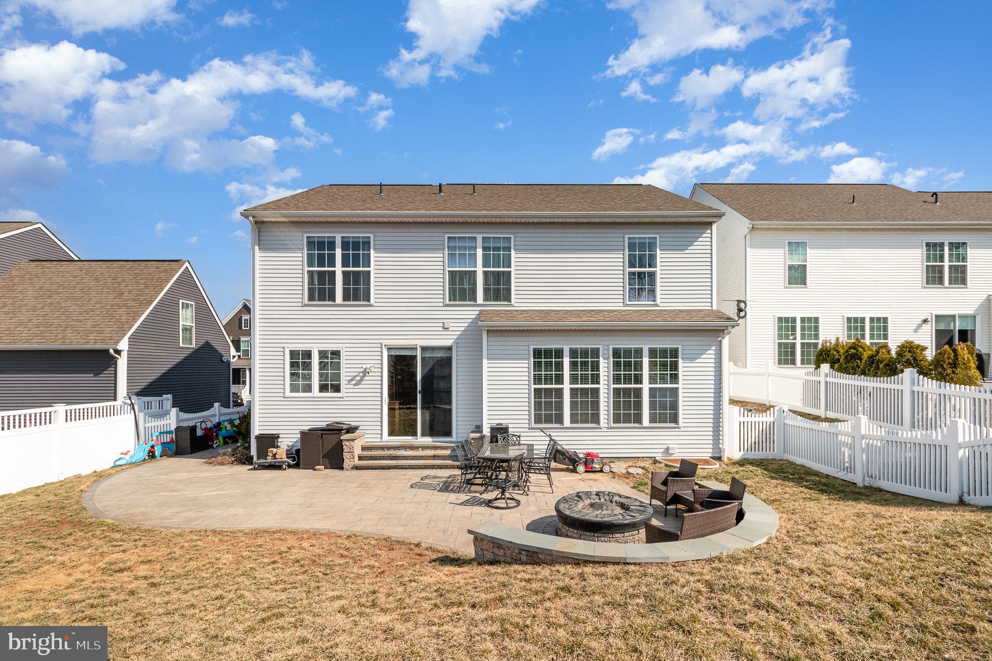 HIGHPOINT ARCONA - Residential