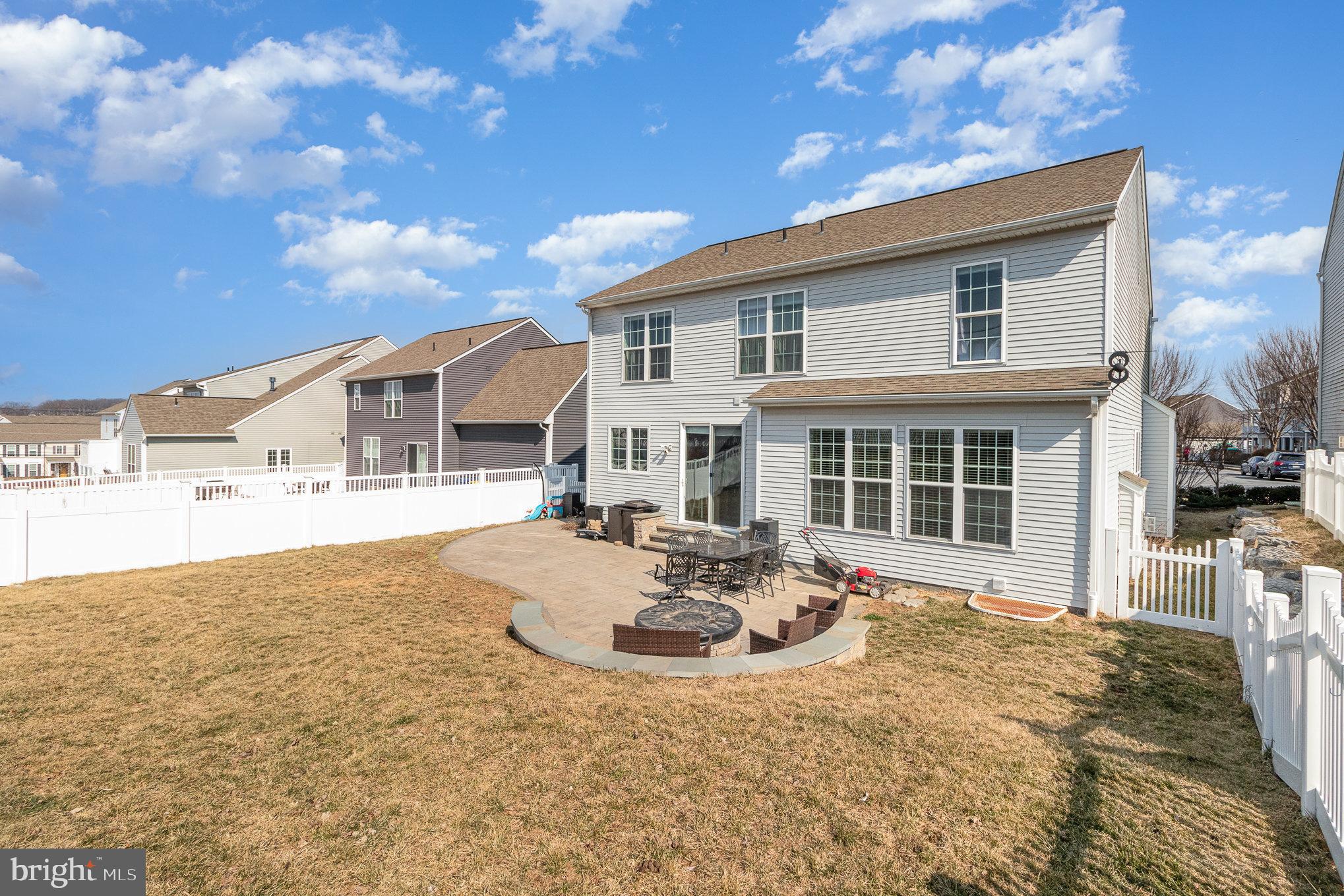 HIGHPOINT ARCONA - Residential