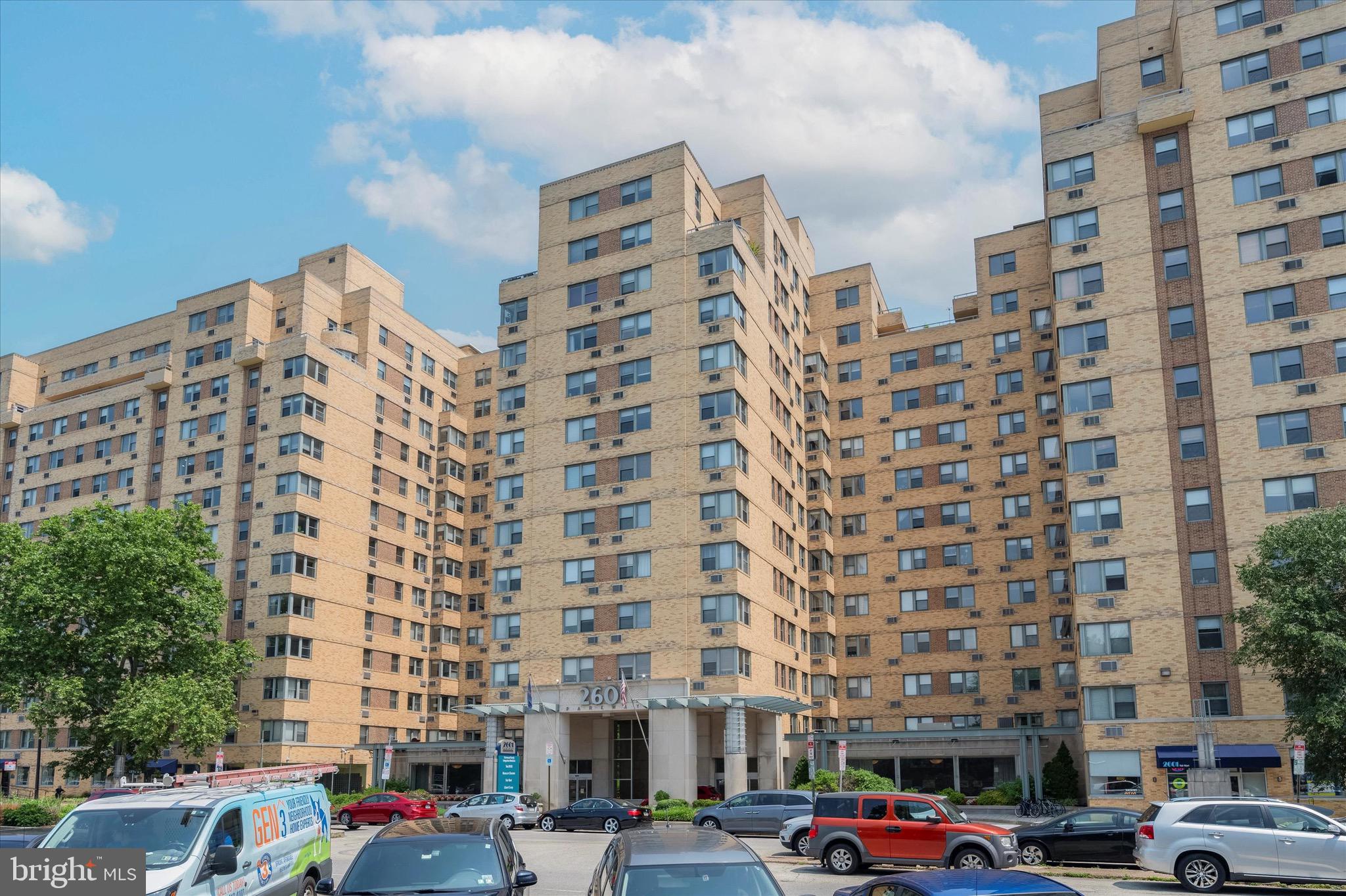 ART MUSEUM AREA - Residential Lease