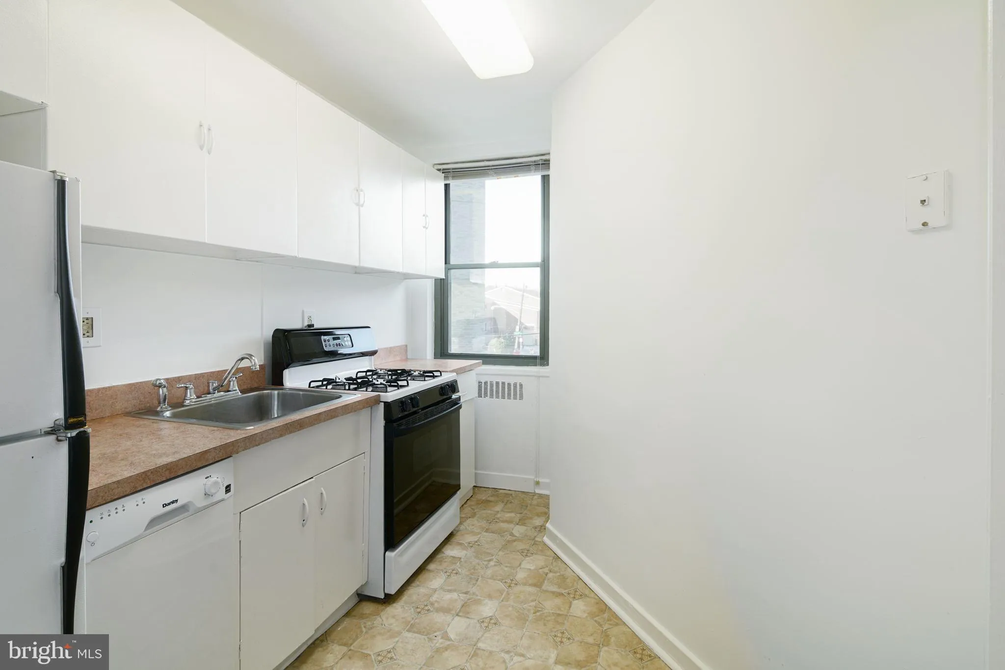 Philadelphia, Pennsylvania 19130, United States, 2 Bedrooms Bedrooms, ,1 BathroomBathrooms,Residential,Active,212913