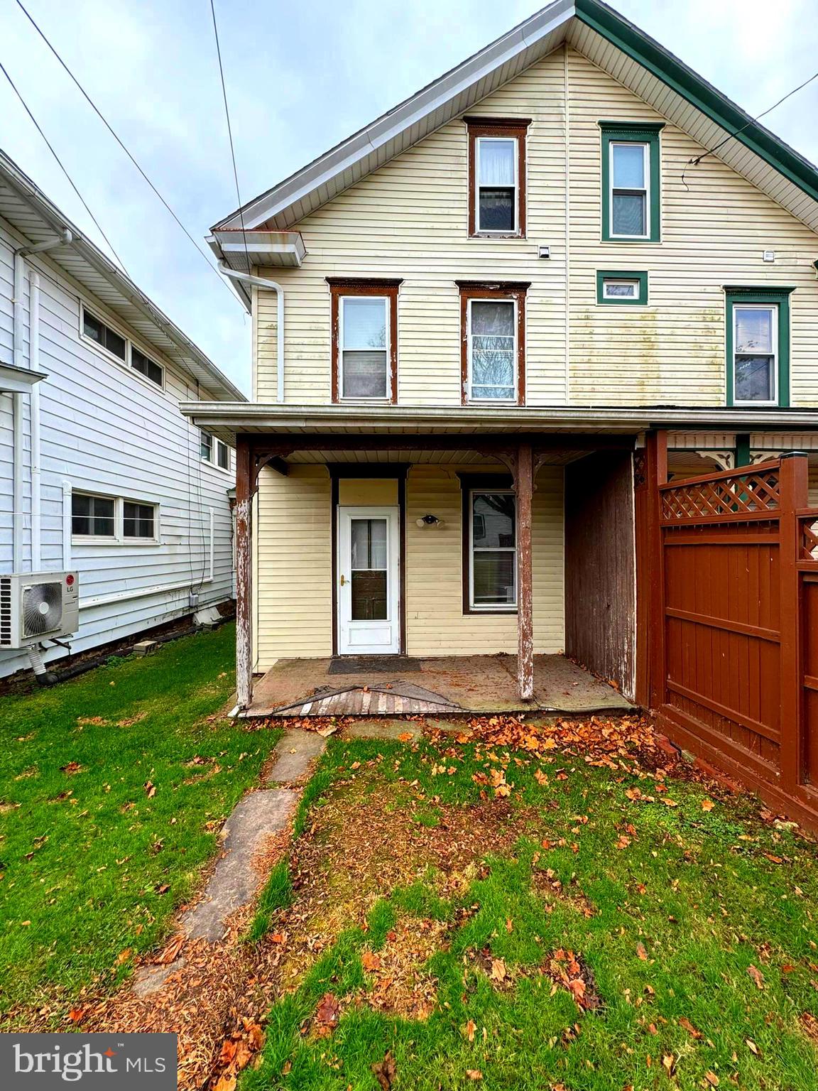 MILLERSBURG BOROUGH - Residential