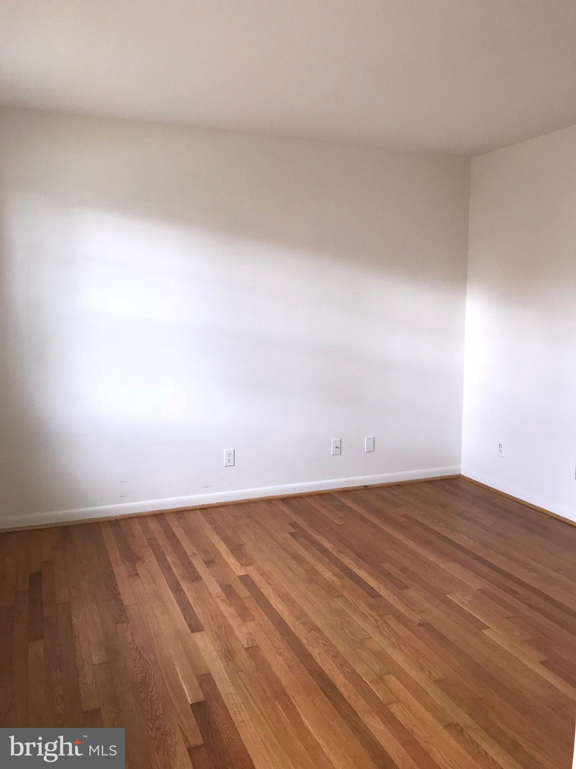 DOWNTOWN FREDERICKSBURG - Residential Lease