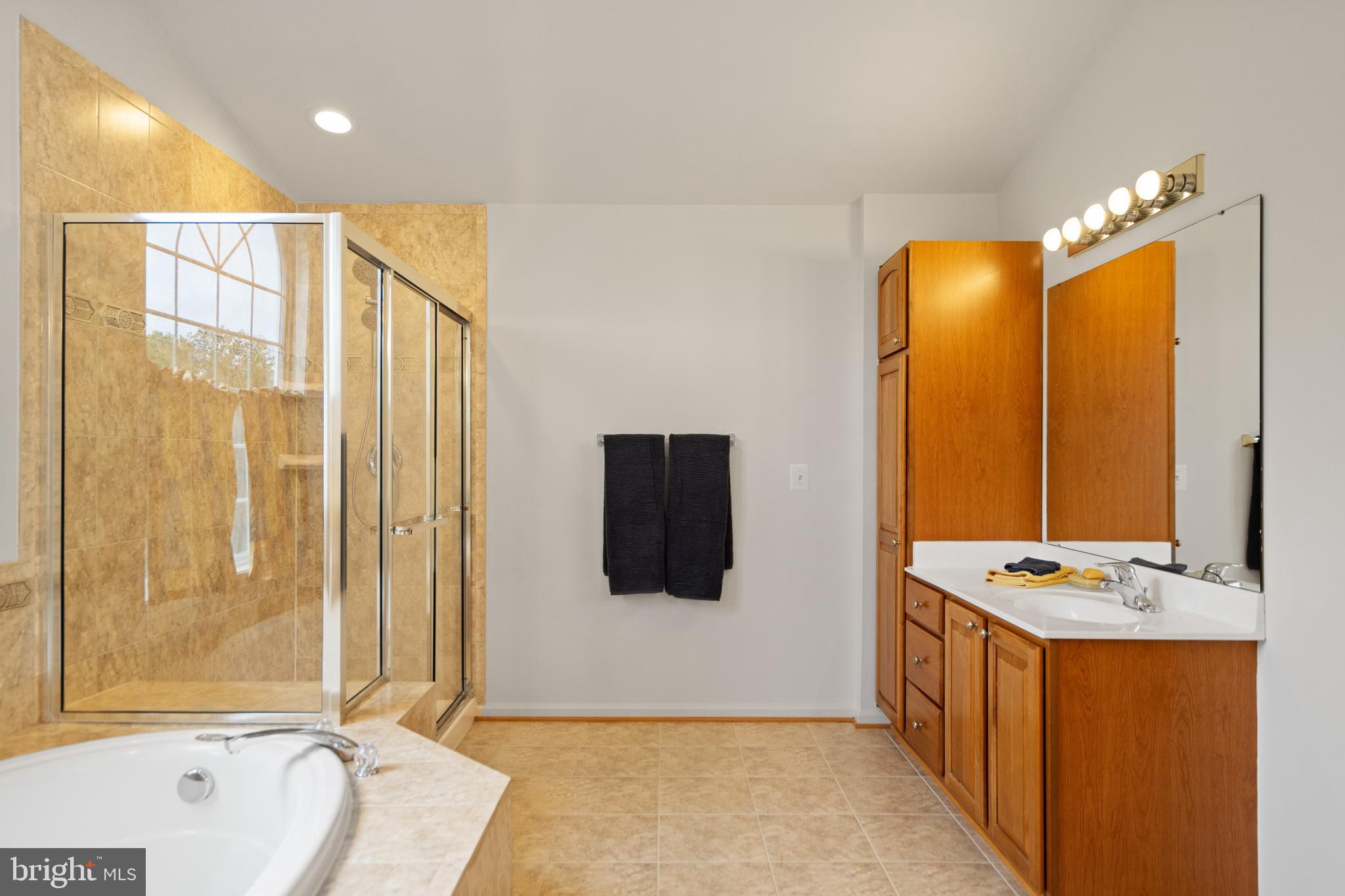 CEDAR HUNT - Residential