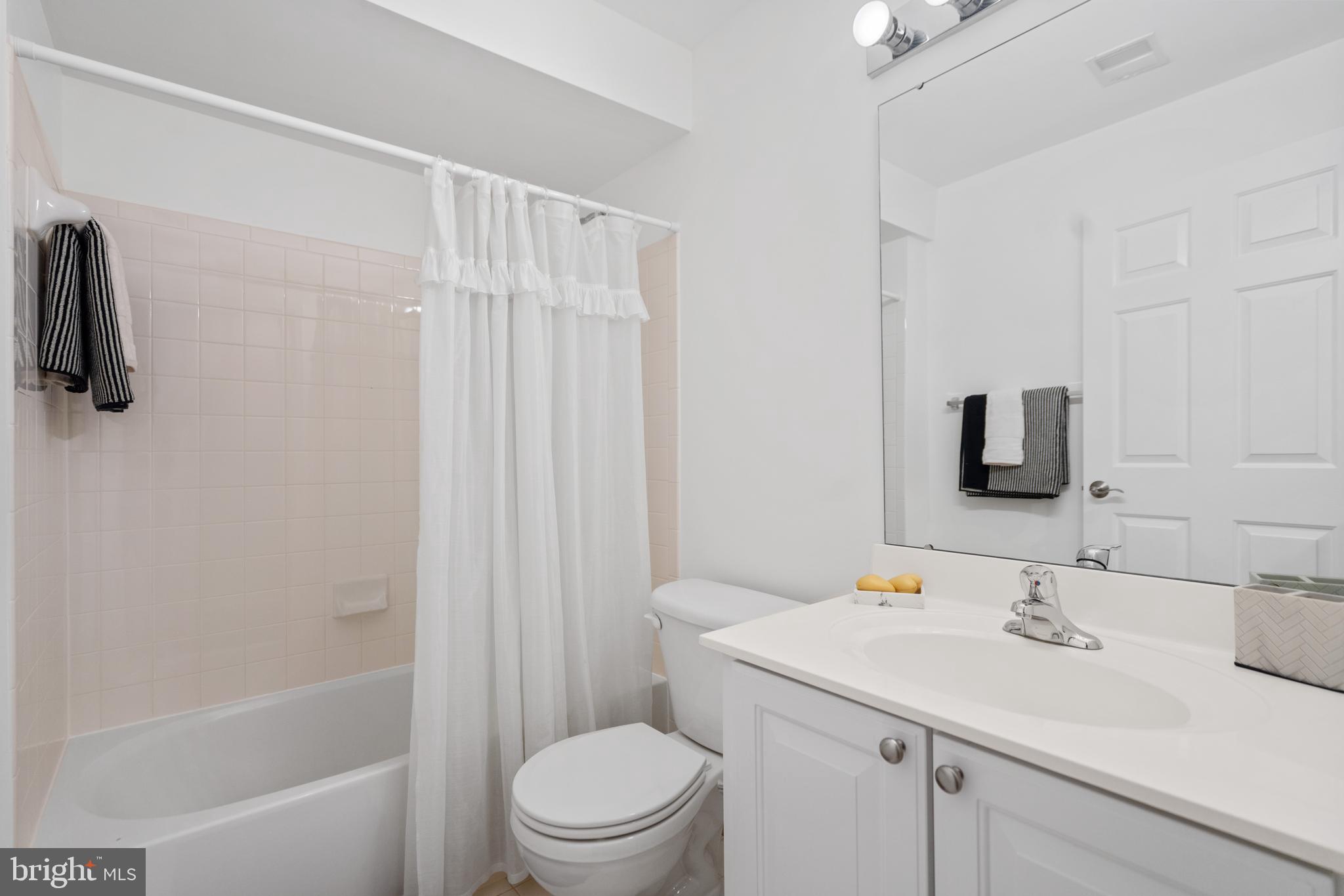 CEDAR HUNT - Residential