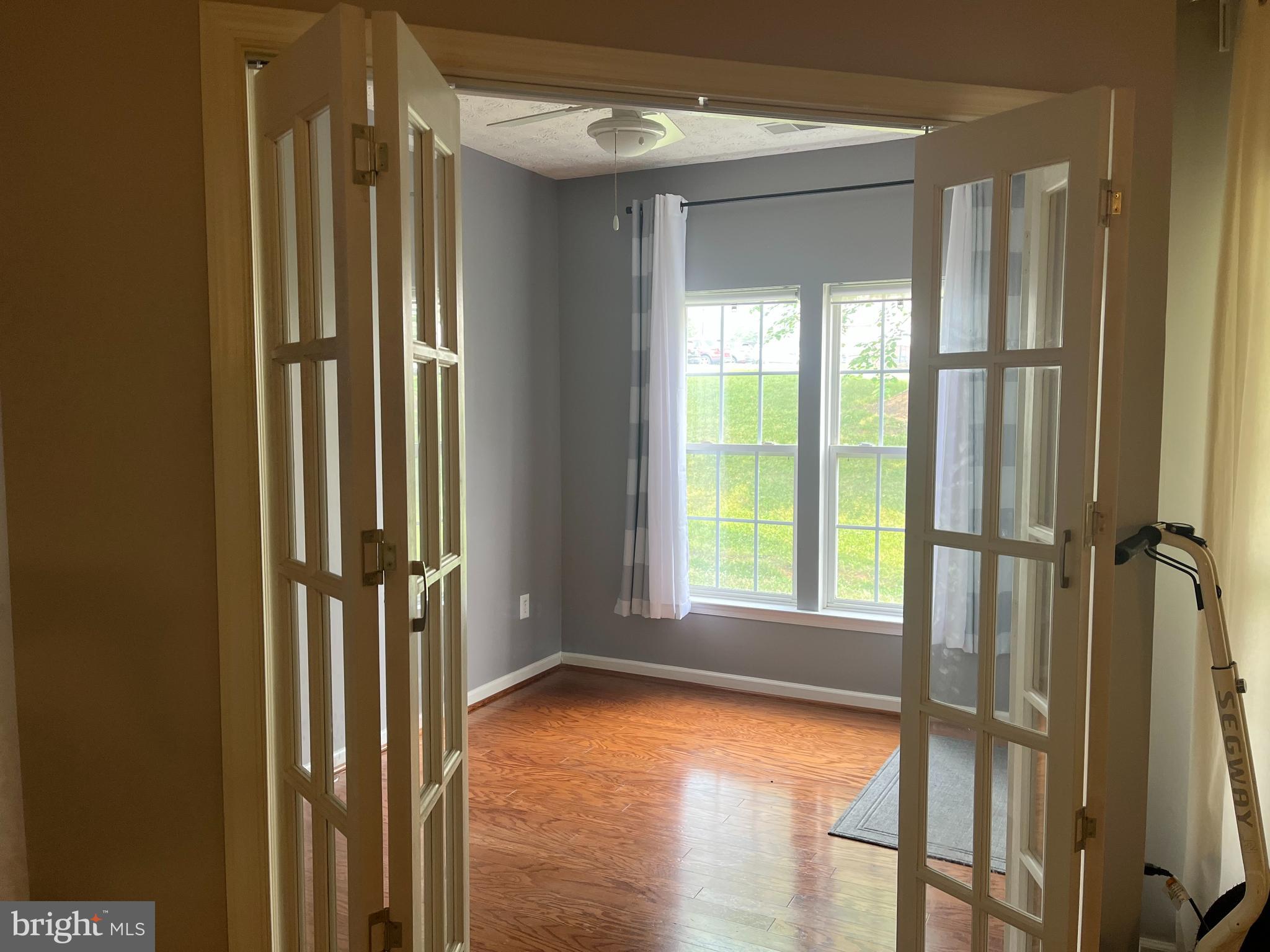 PINEY ORCHARD - Residential Lease