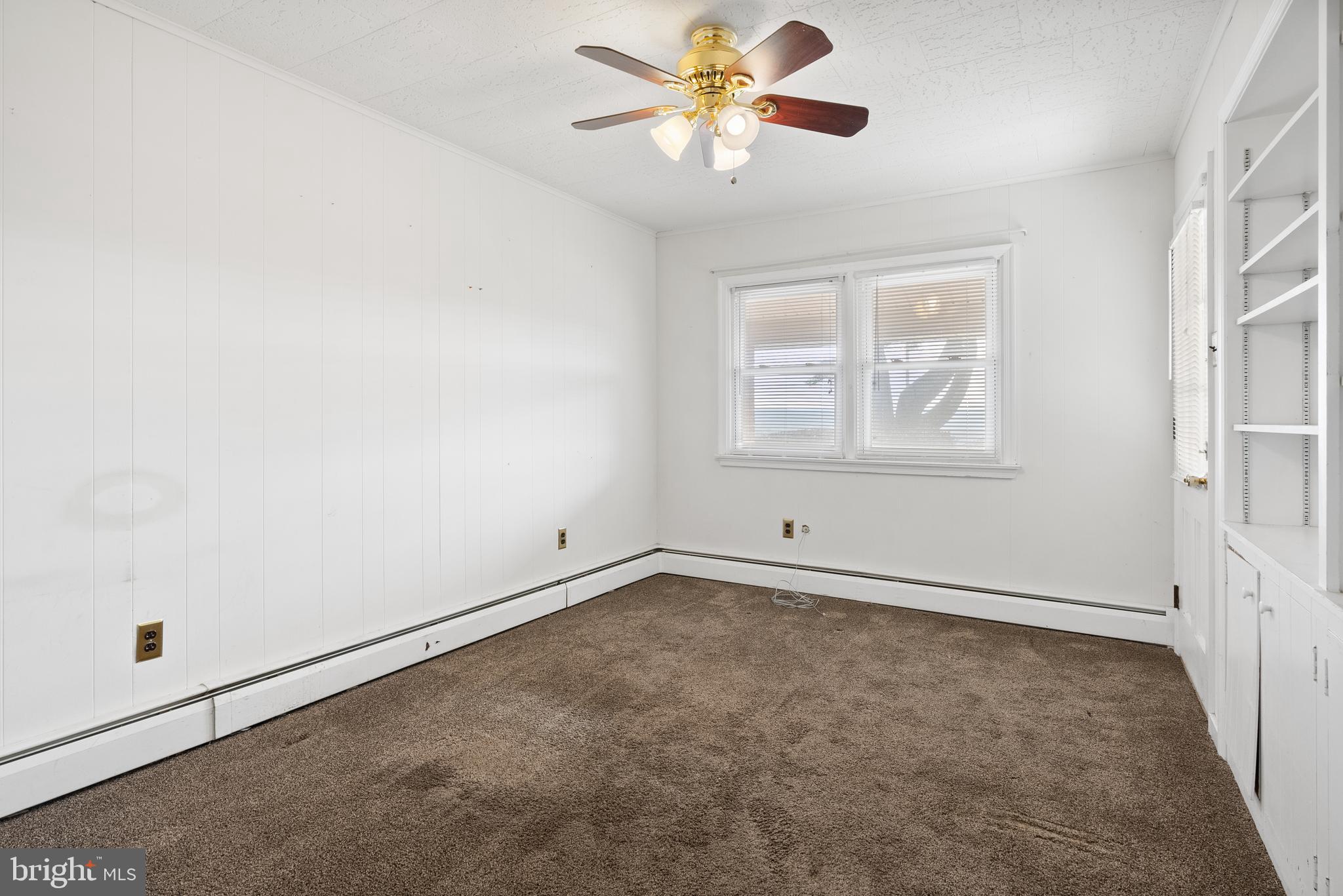 ELLIS WOOD ESTS - Residential