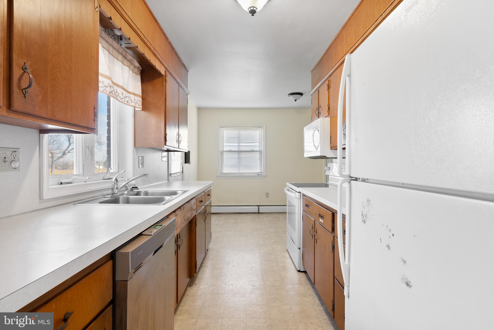 ELLIS WOOD ESTS - Residential