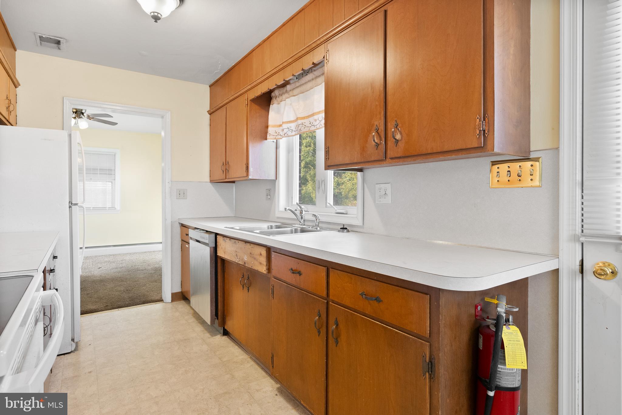 ELLIS WOOD ESTS - Residential