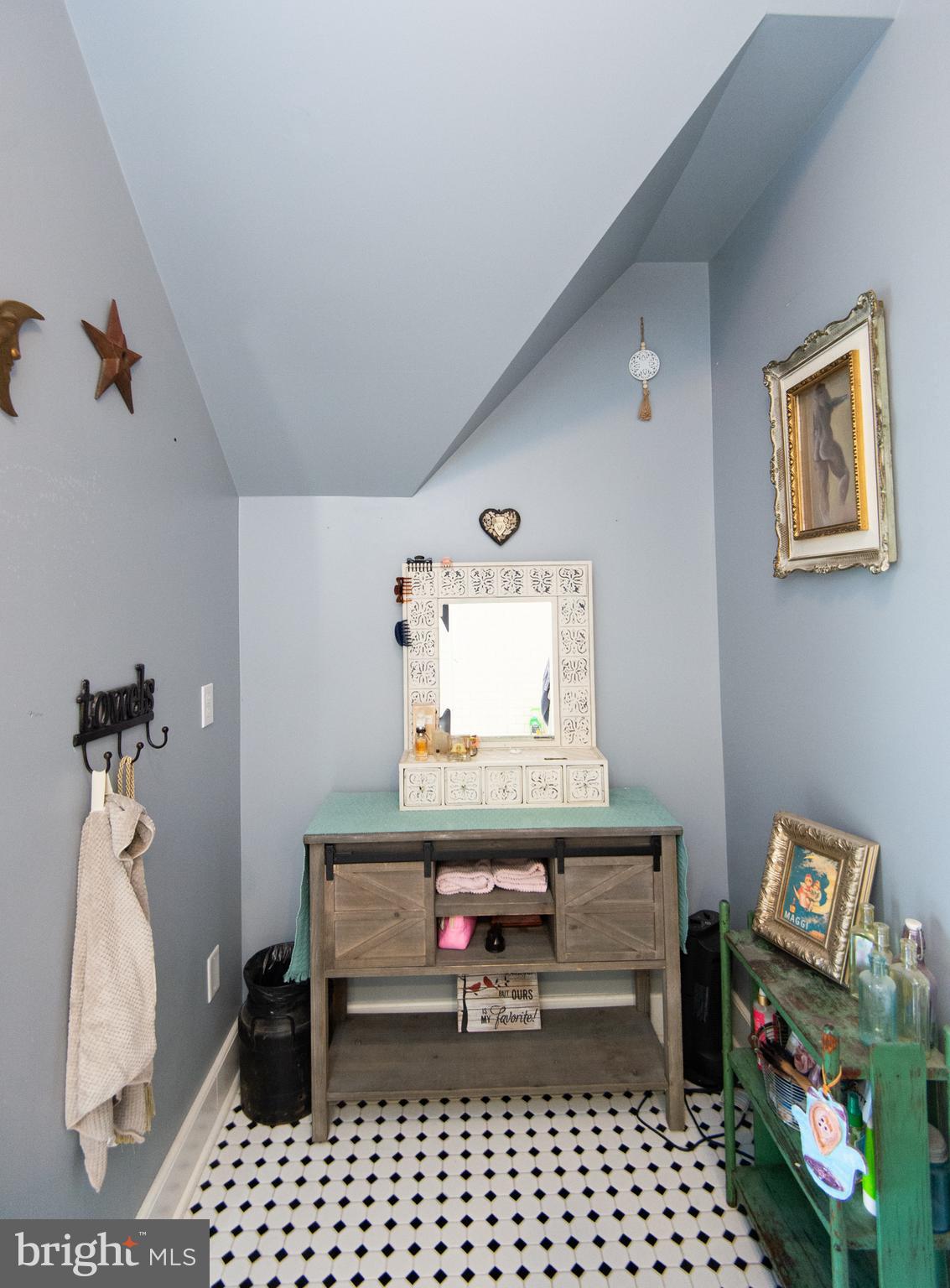 CENTREVILLE - Residential