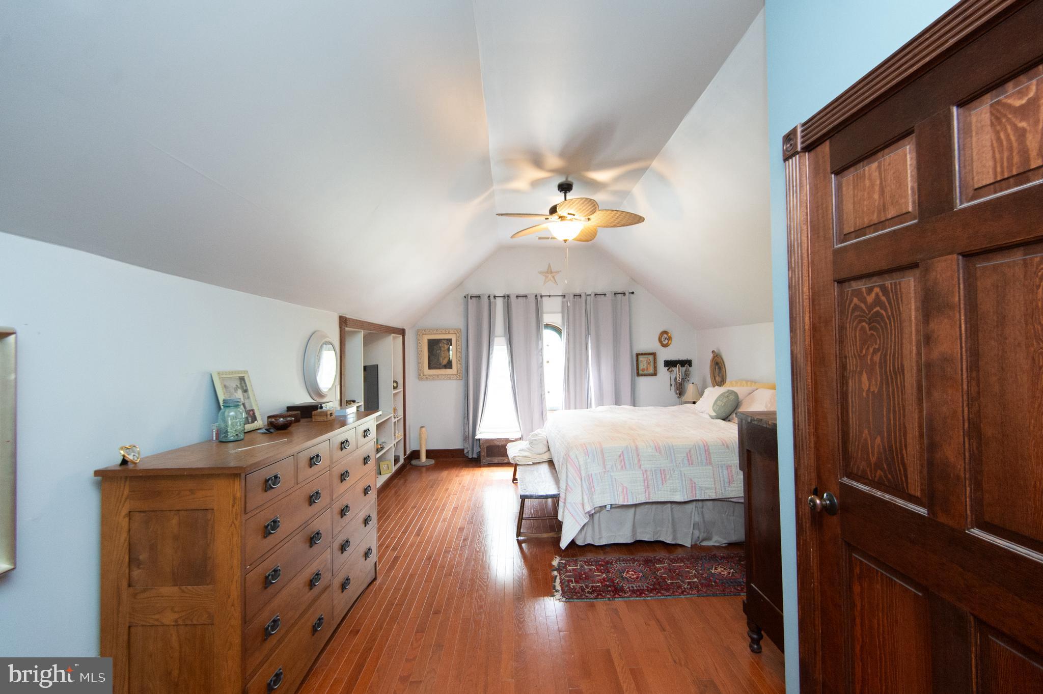 CENTREVILLE - Residential