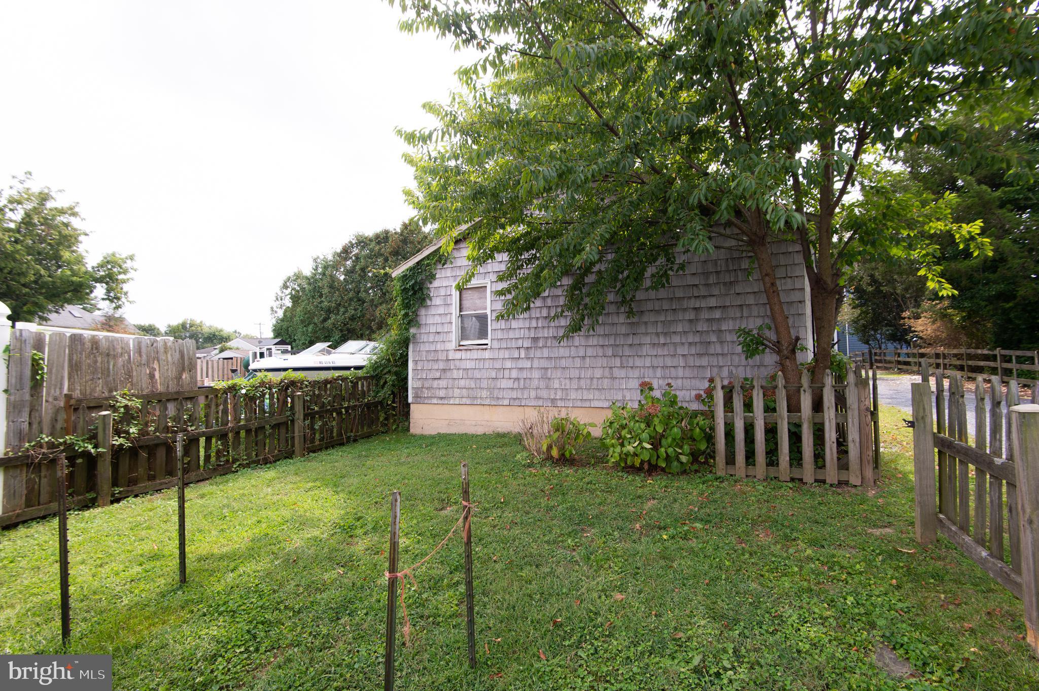 CENTREVILLE - Residential