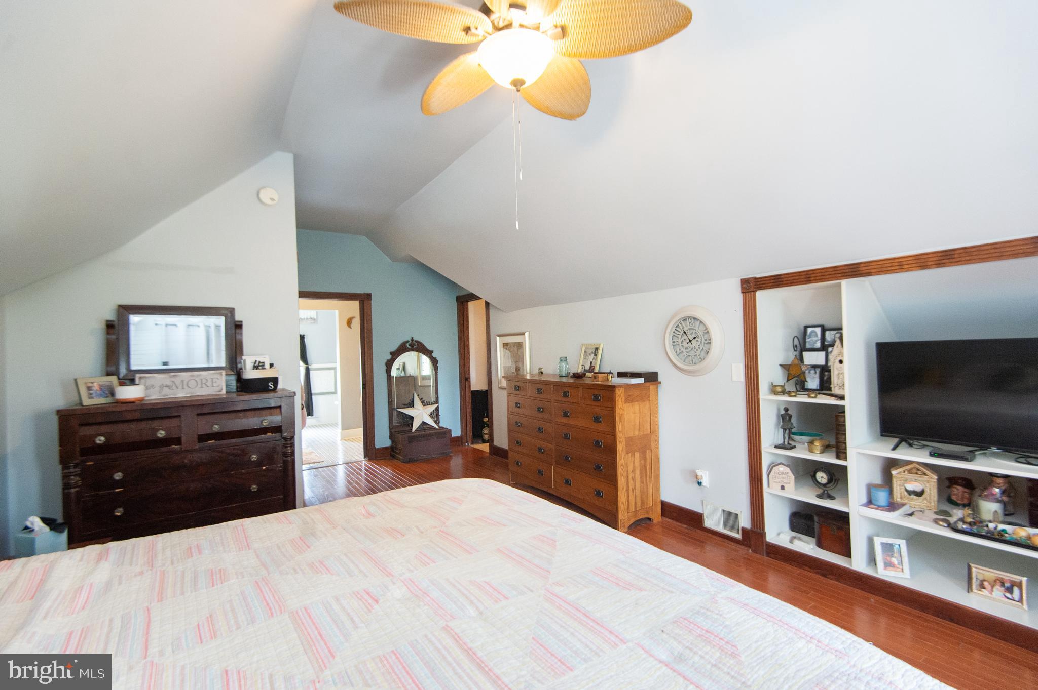 CENTREVILLE - Residential