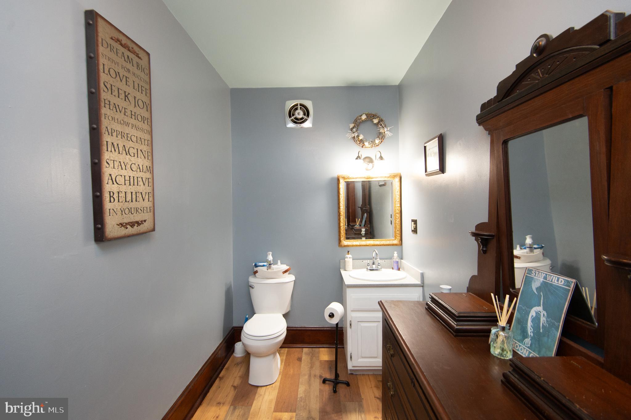 CENTREVILLE - Residential