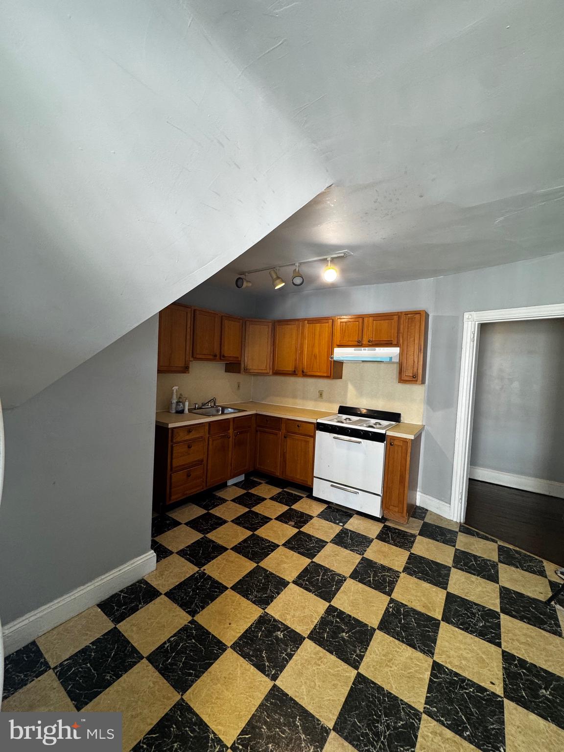 MT AIRY (WEST) - Residential Lease