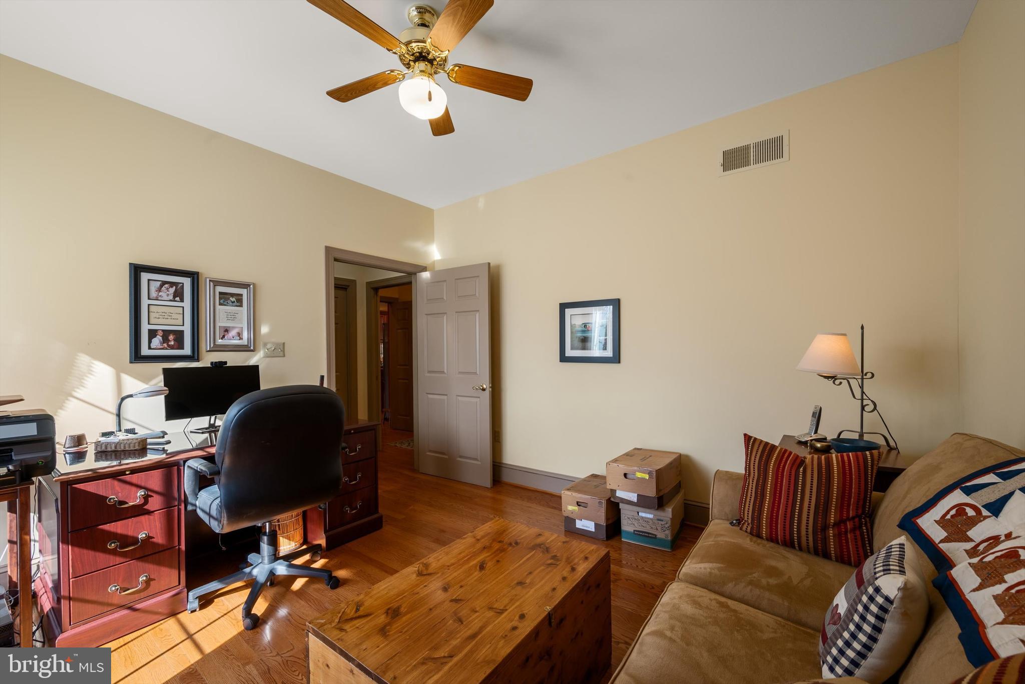 LONGVIEW ACRES - Residential