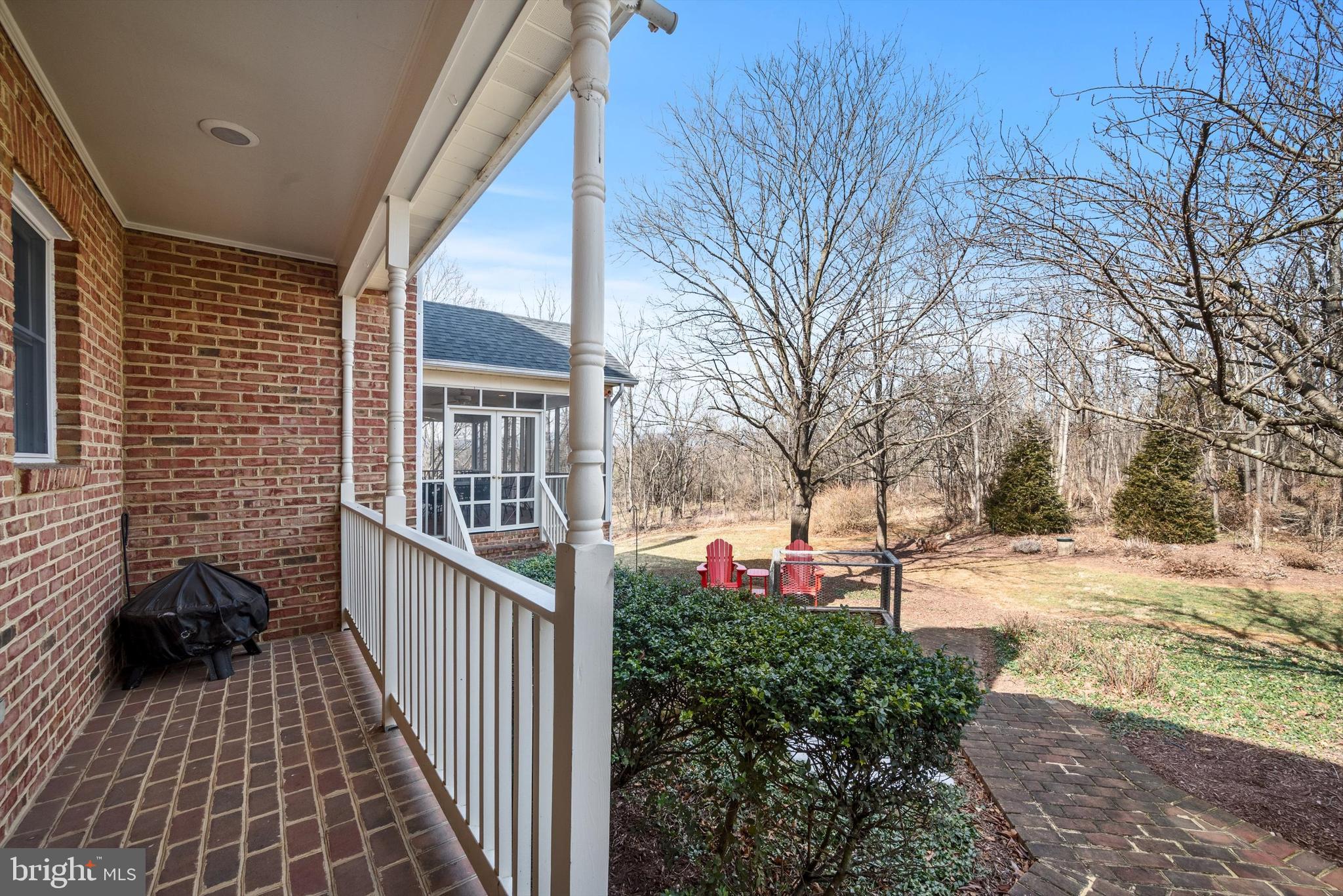 LONGVIEW ACRES - Residential