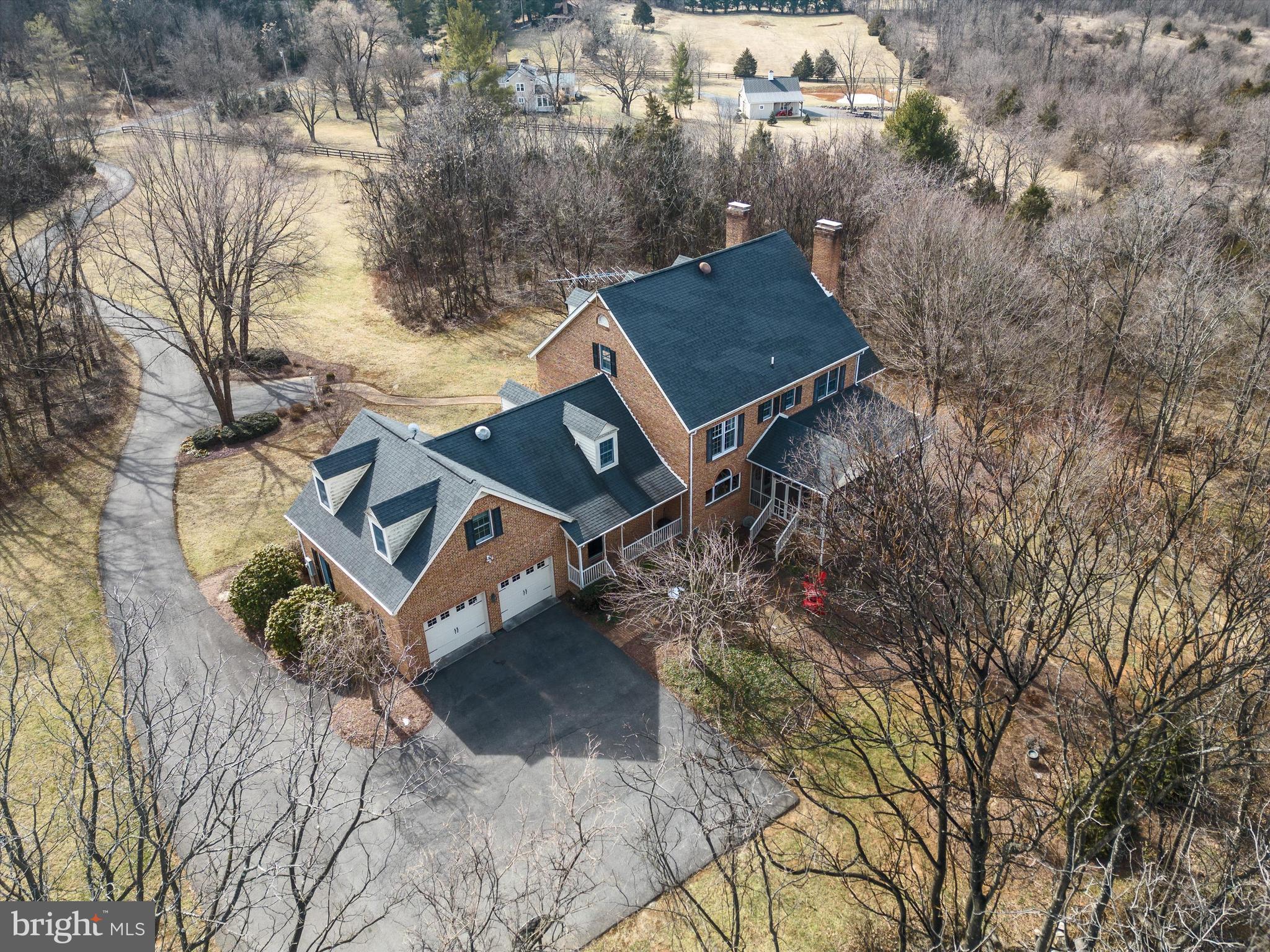 LONGVIEW ACRES - Residential