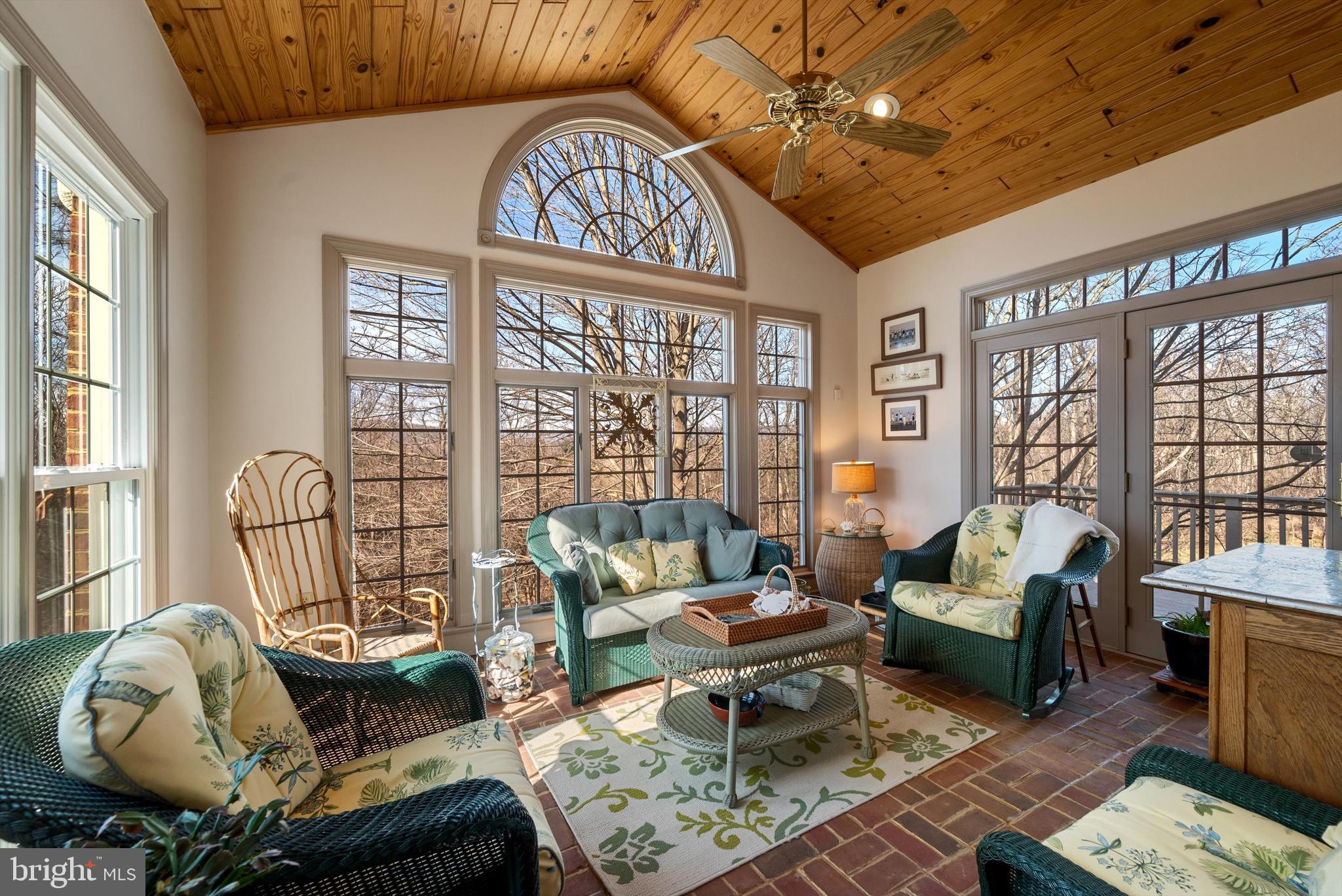 LONGVIEW ACRES - Residential