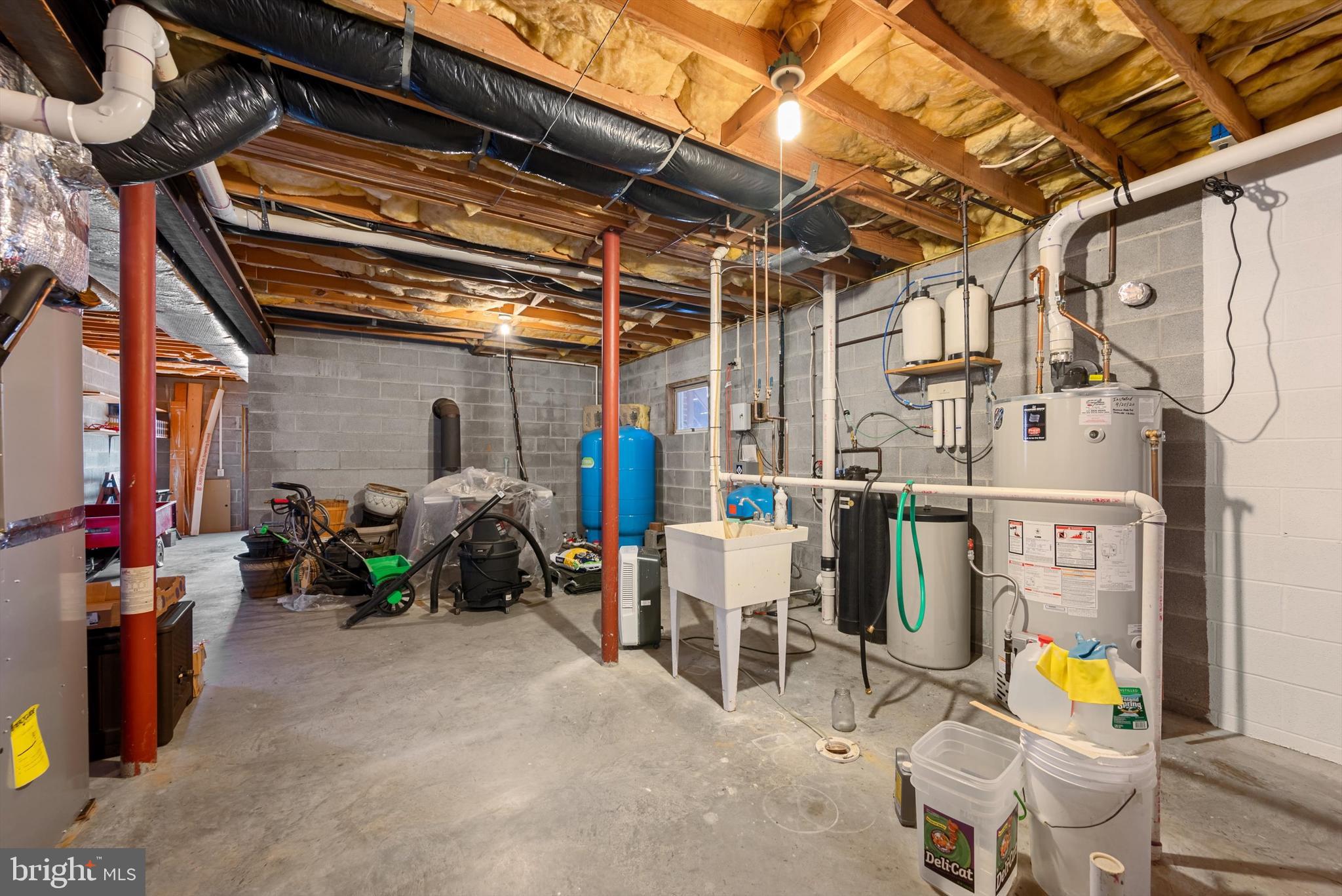 LONGVIEW ACRES - Residential