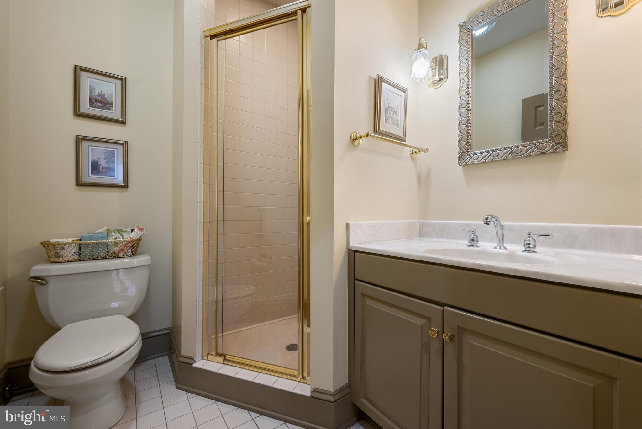 LONGVIEW ACRES - Residential