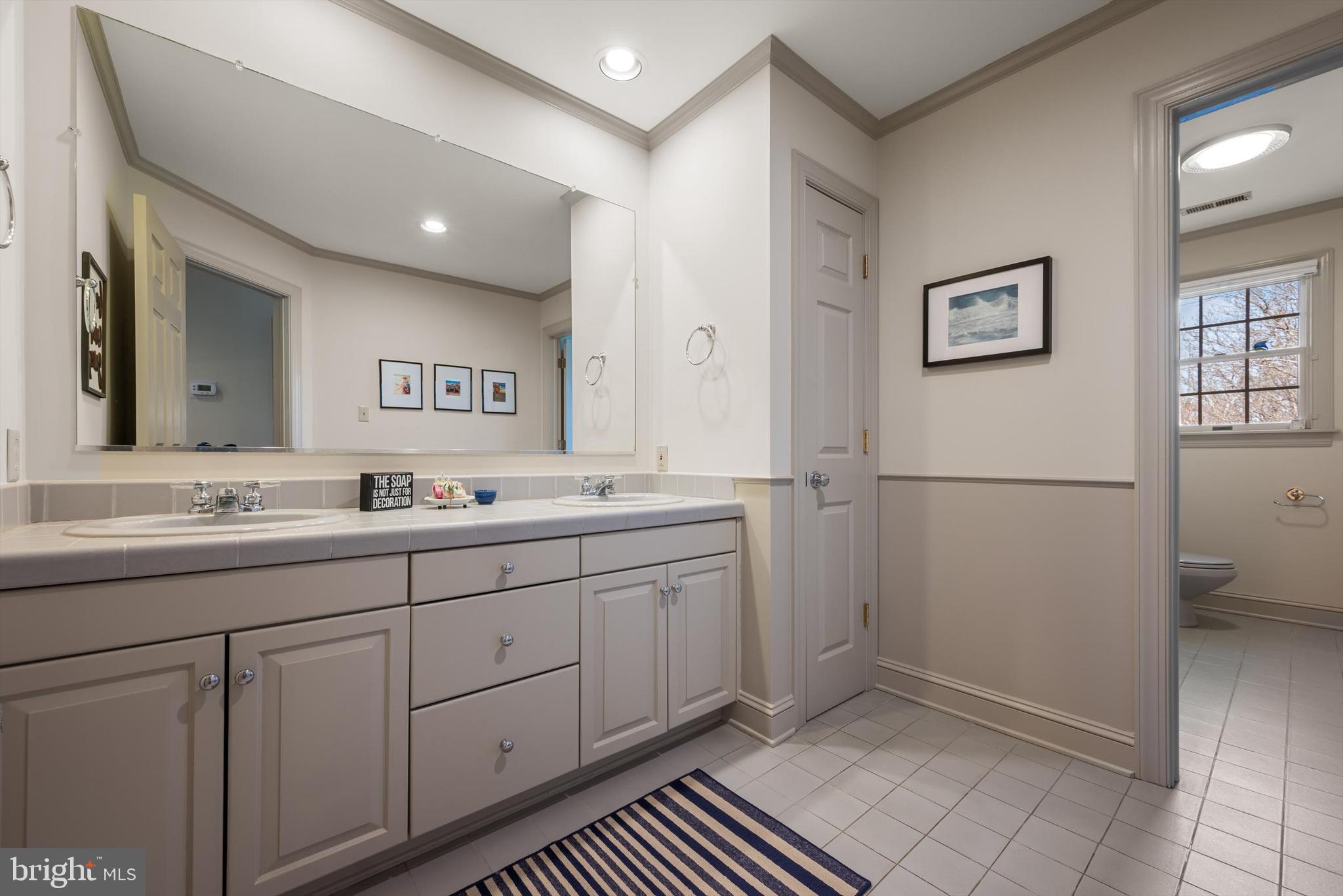 LONGVIEW ACRES - Residential