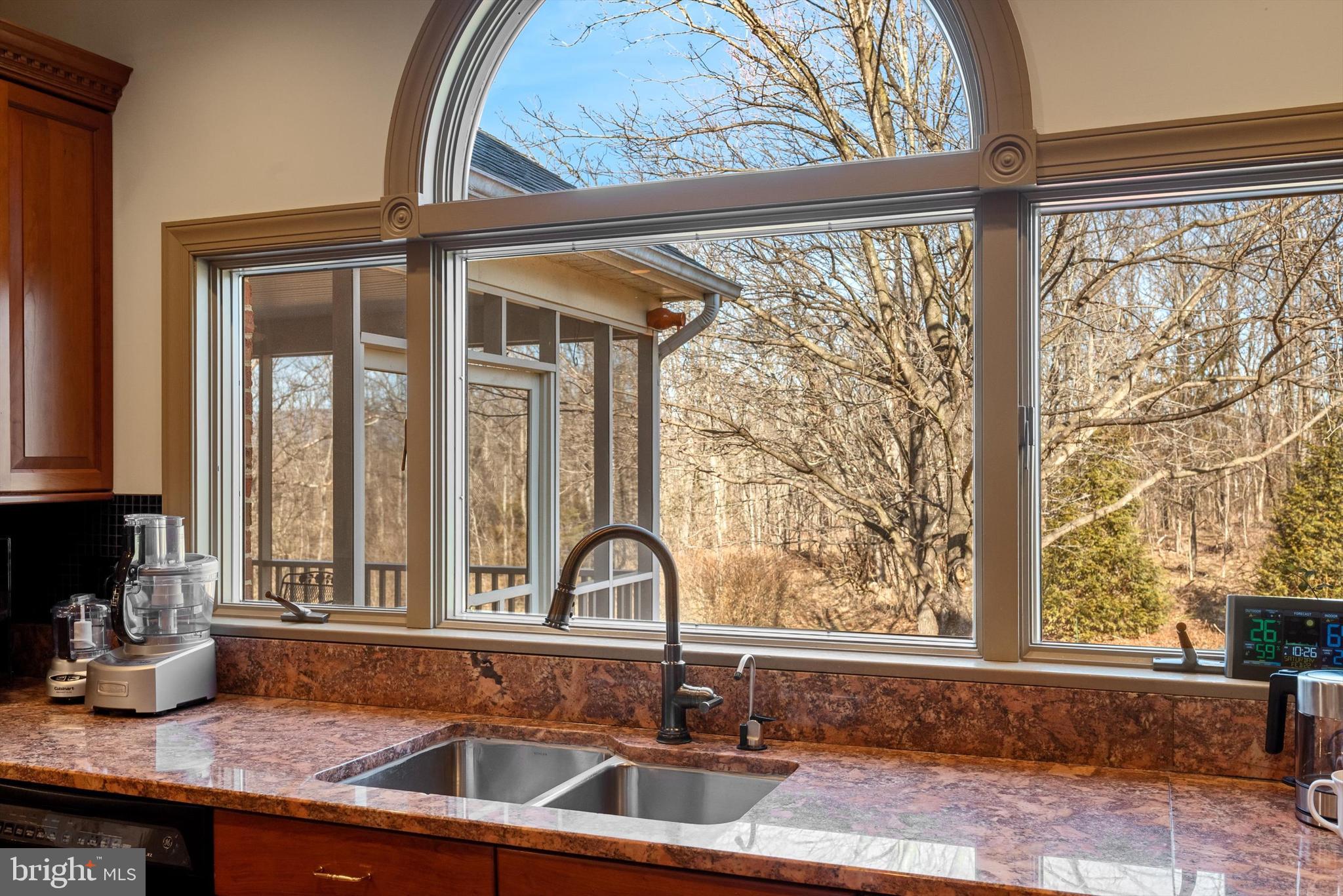 LONGVIEW ACRES - Residential