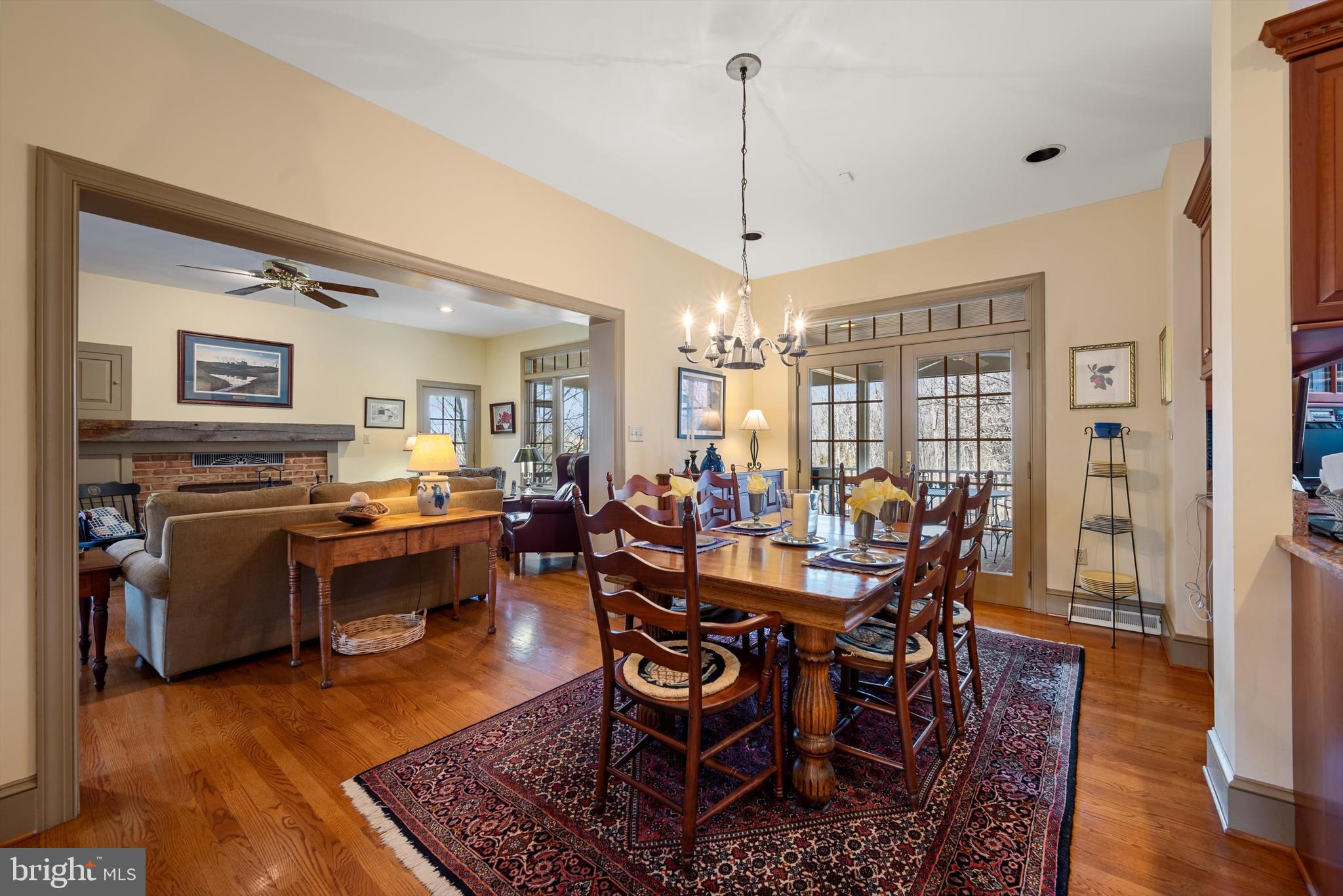 LONGVIEW ACRES - Residential